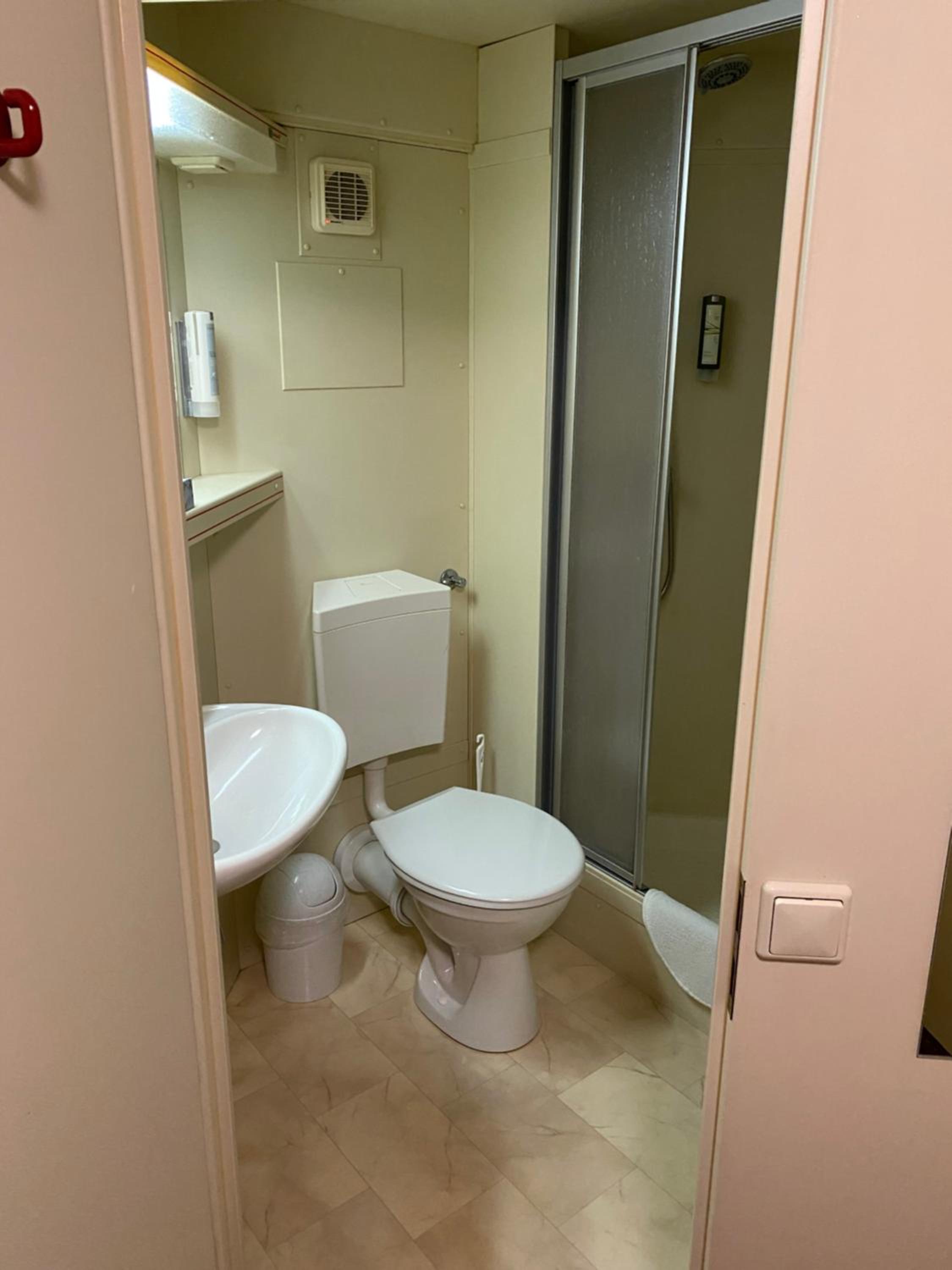 Standard Single Room photo 3