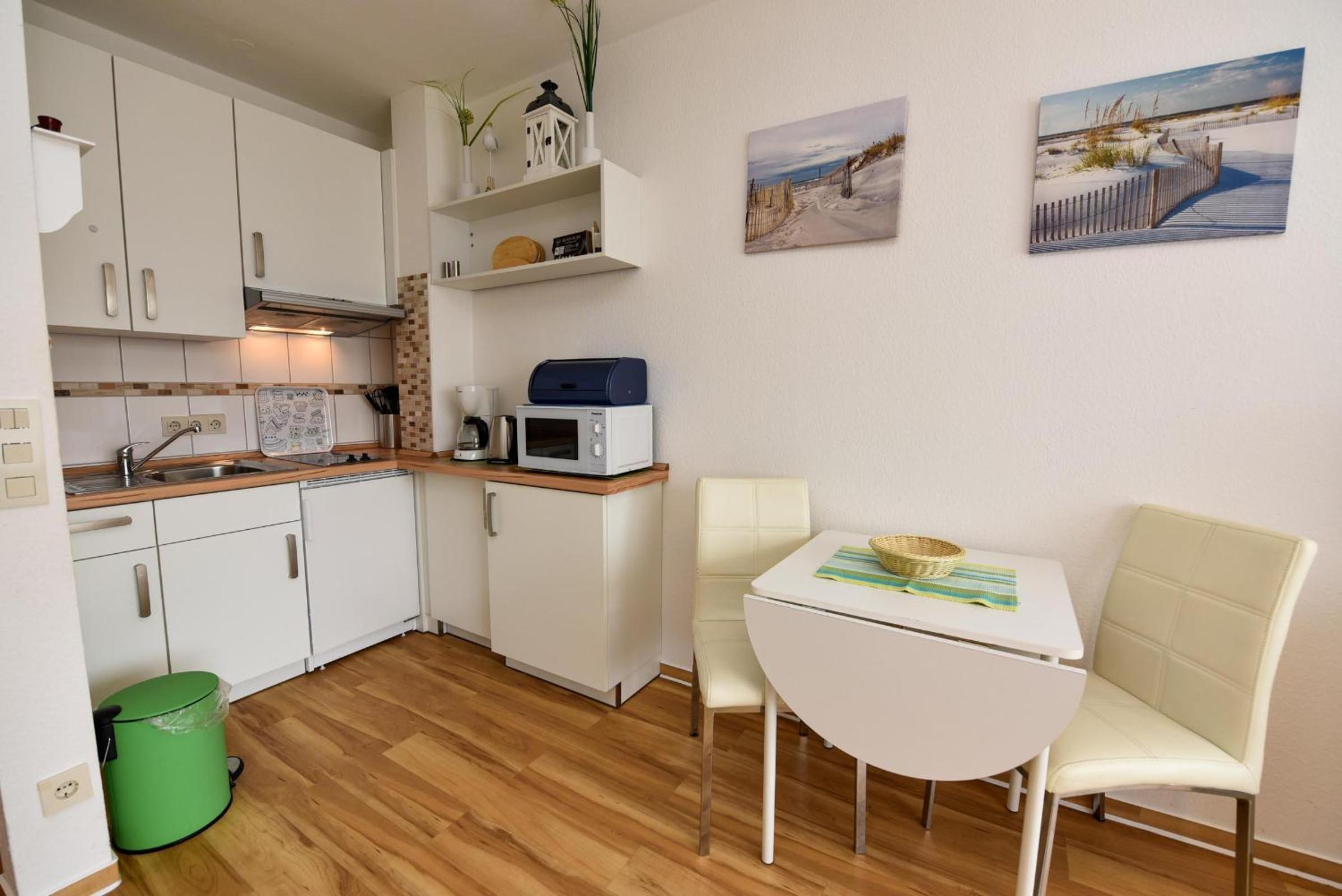 Apartment With Balcony photo 3