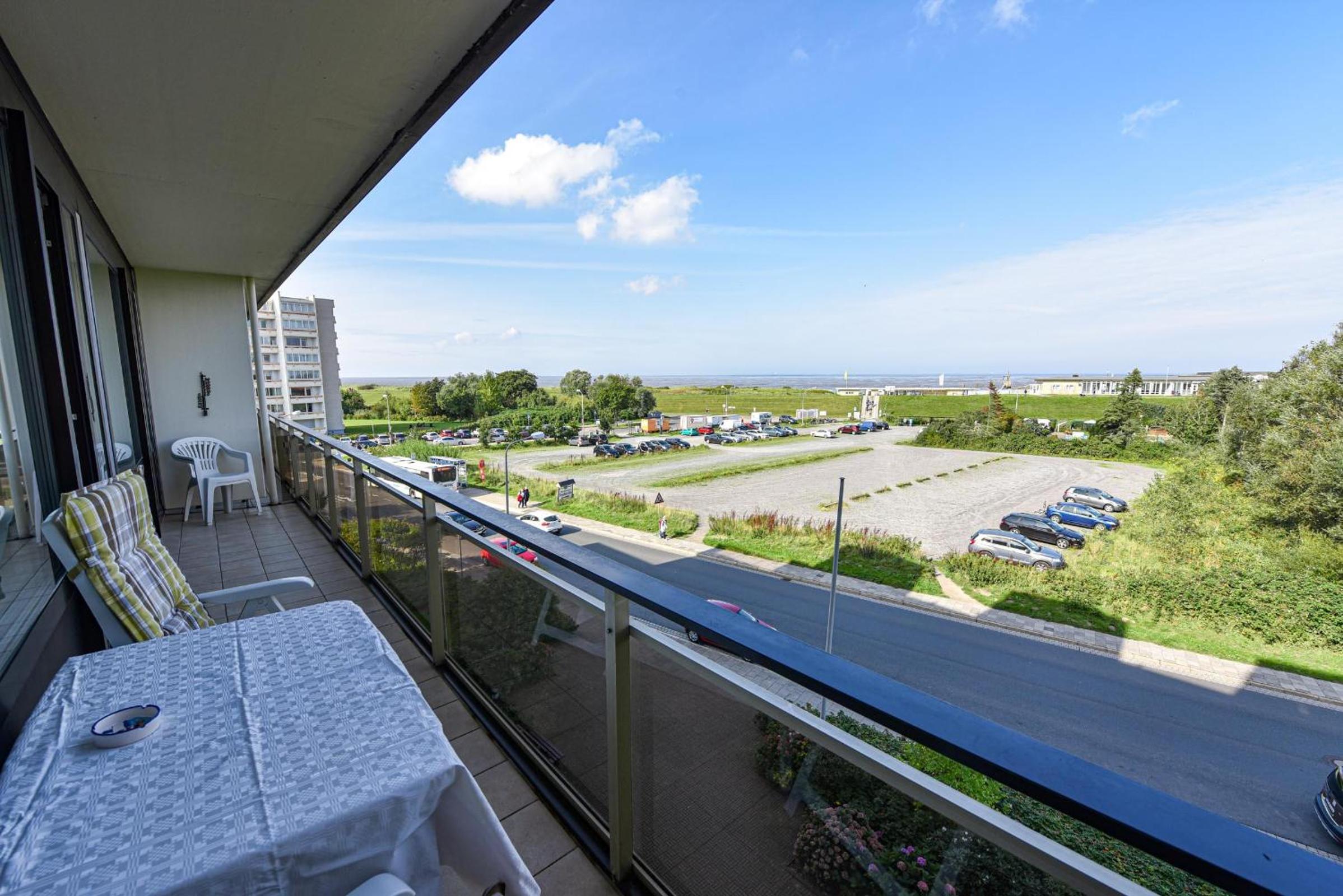 Apartment with Sea View photo 2