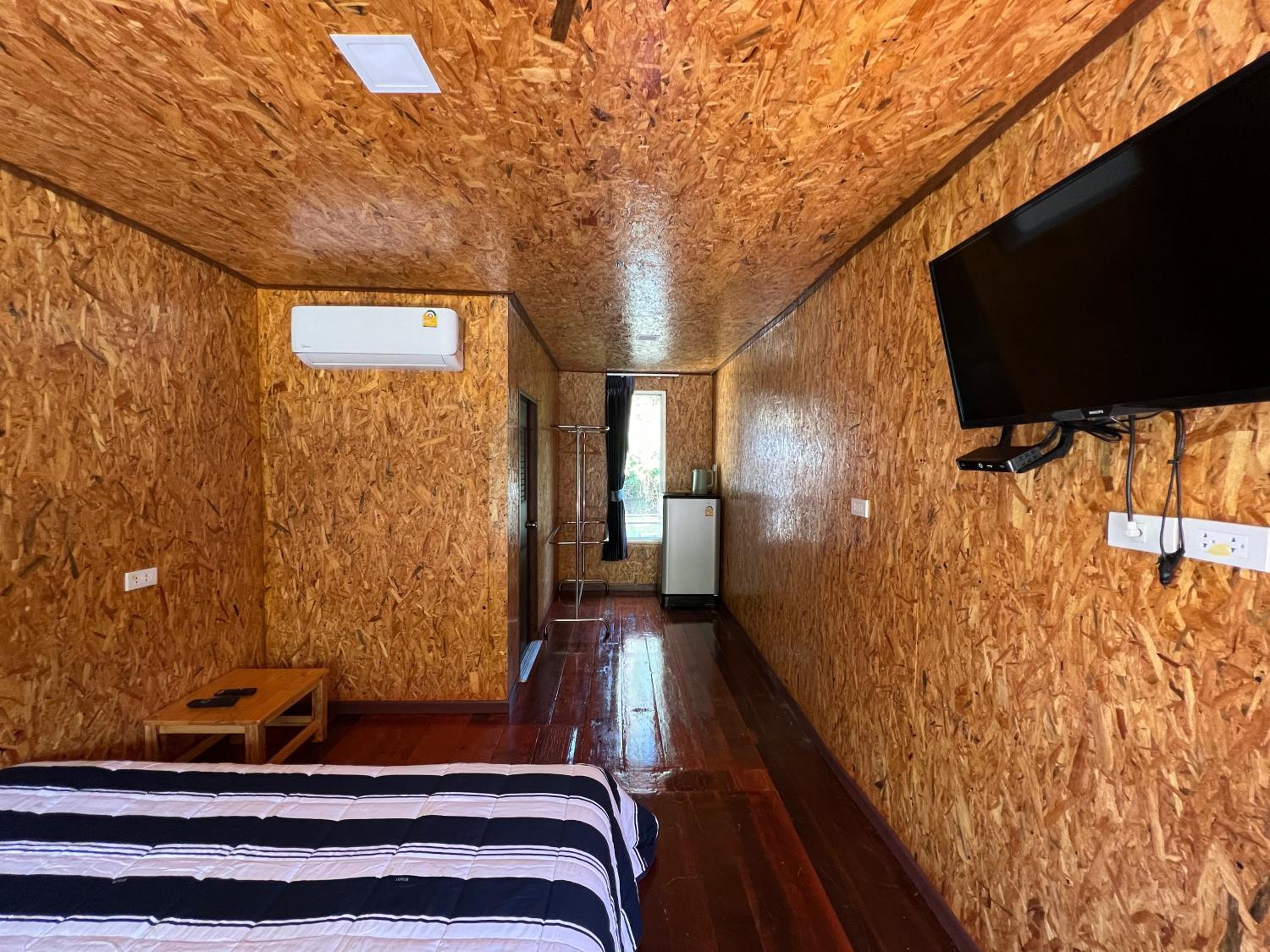 Standard King Room - Photo 1