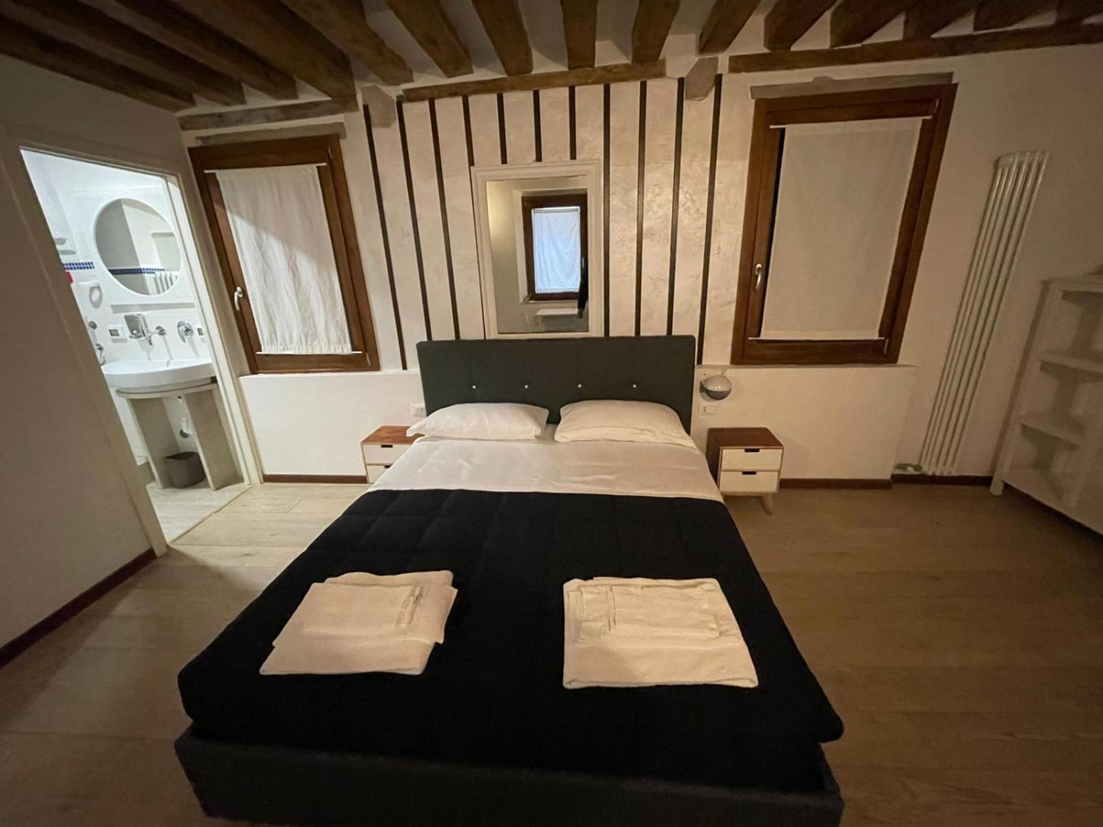 Triple Room with Private Bathroom photo 1