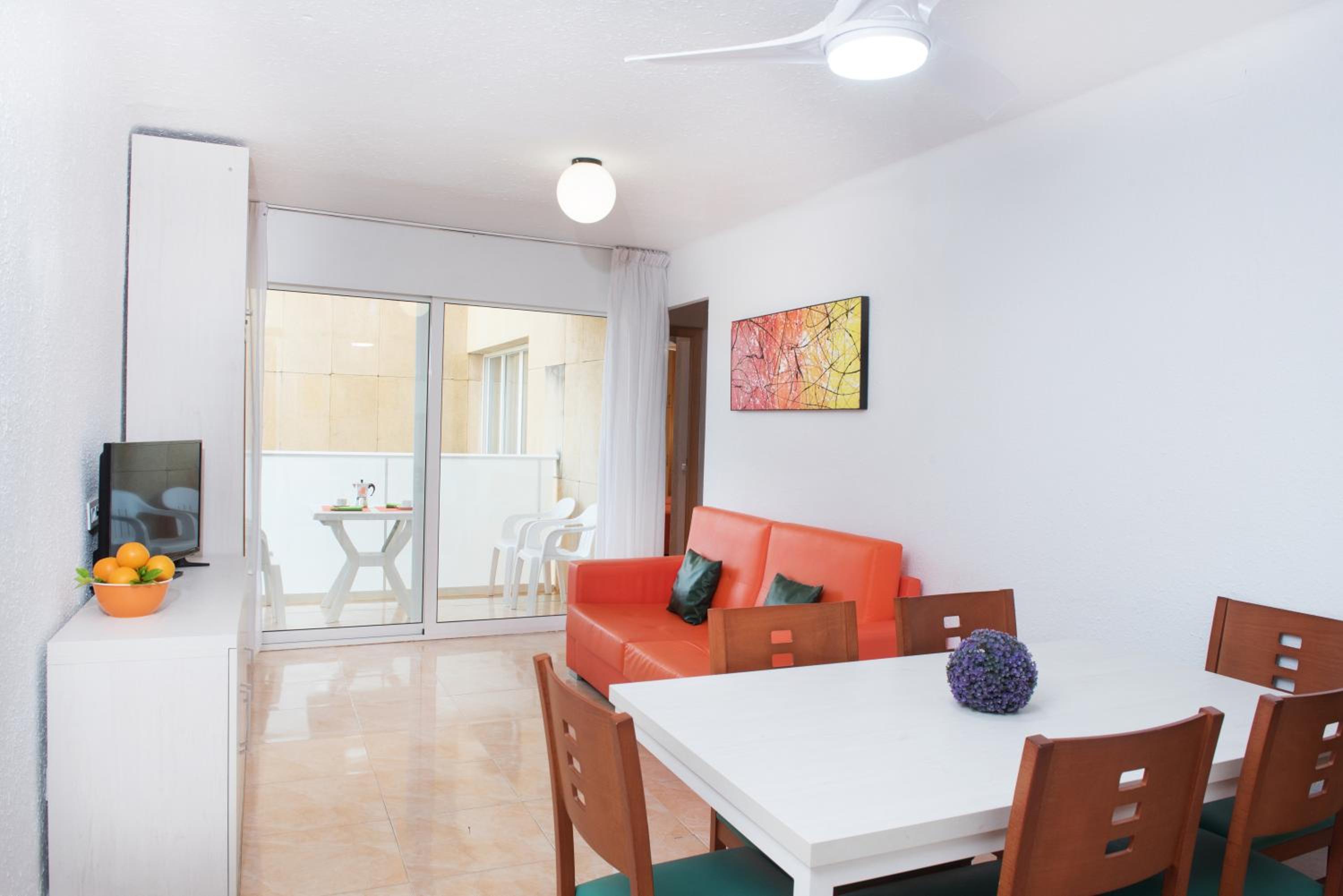 Three-Bedroom Apartment (4 Adults + 2 Children) photo 2