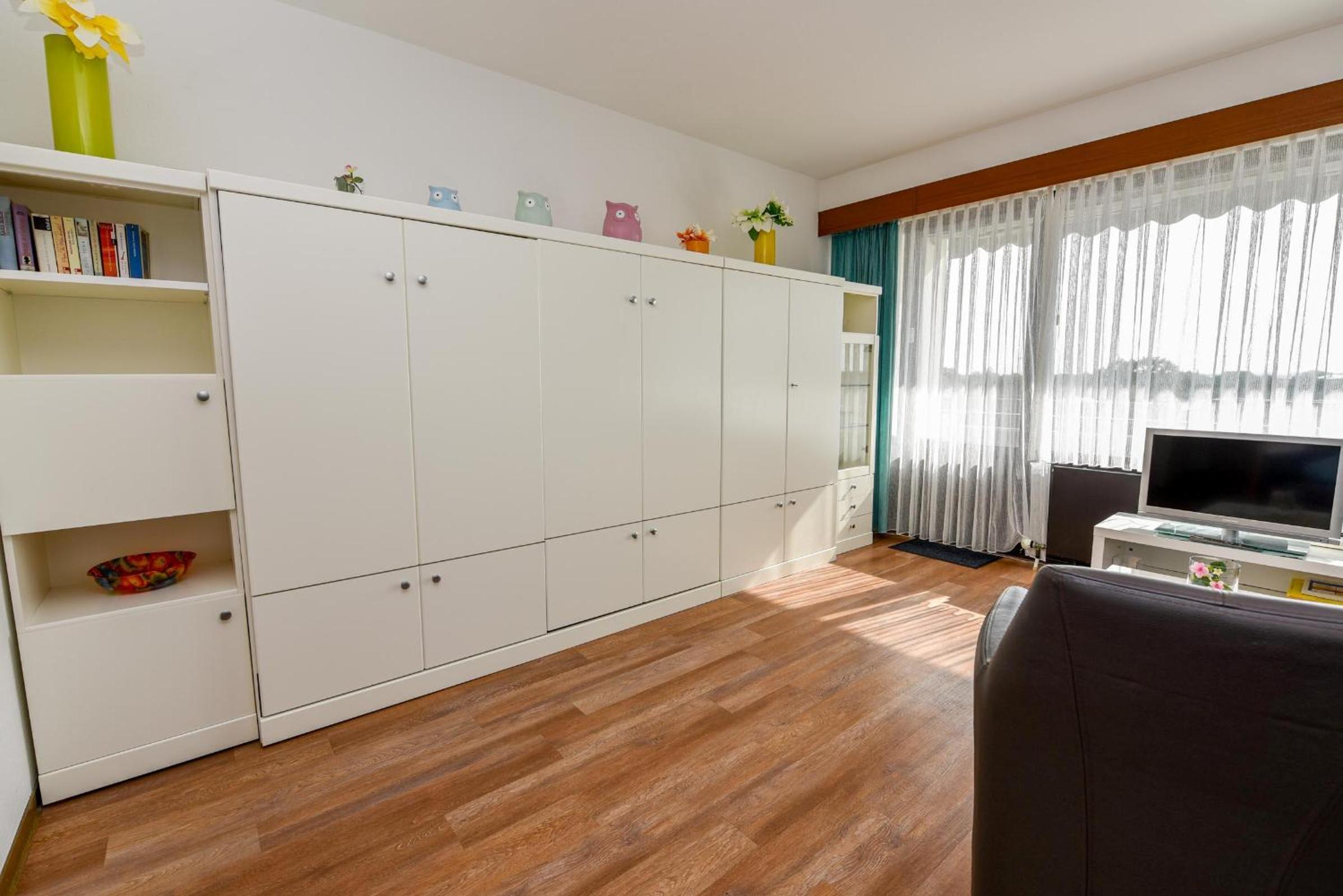Apartment with Balcony photo 3