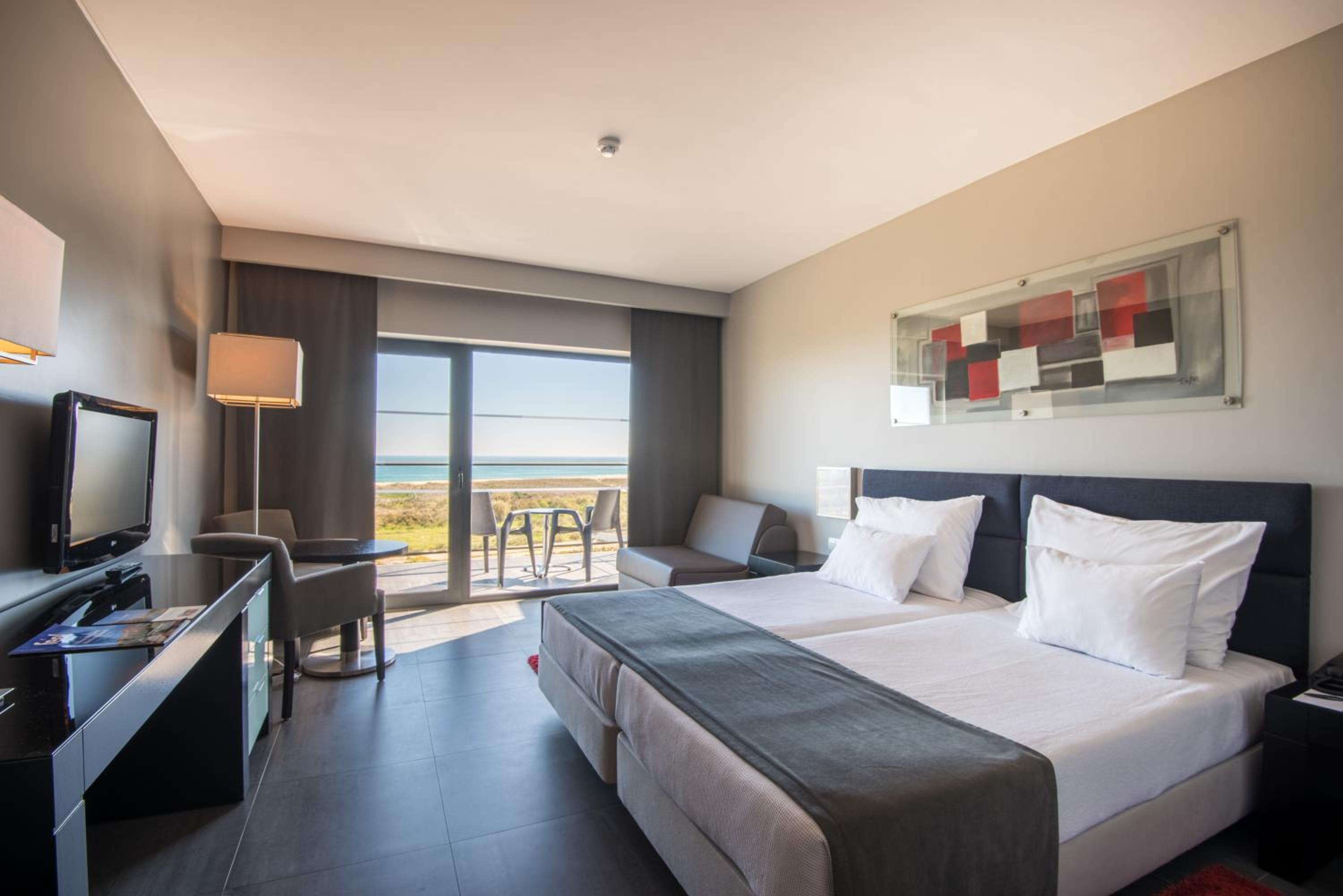 Superior Double or Twin Room - Photo 3