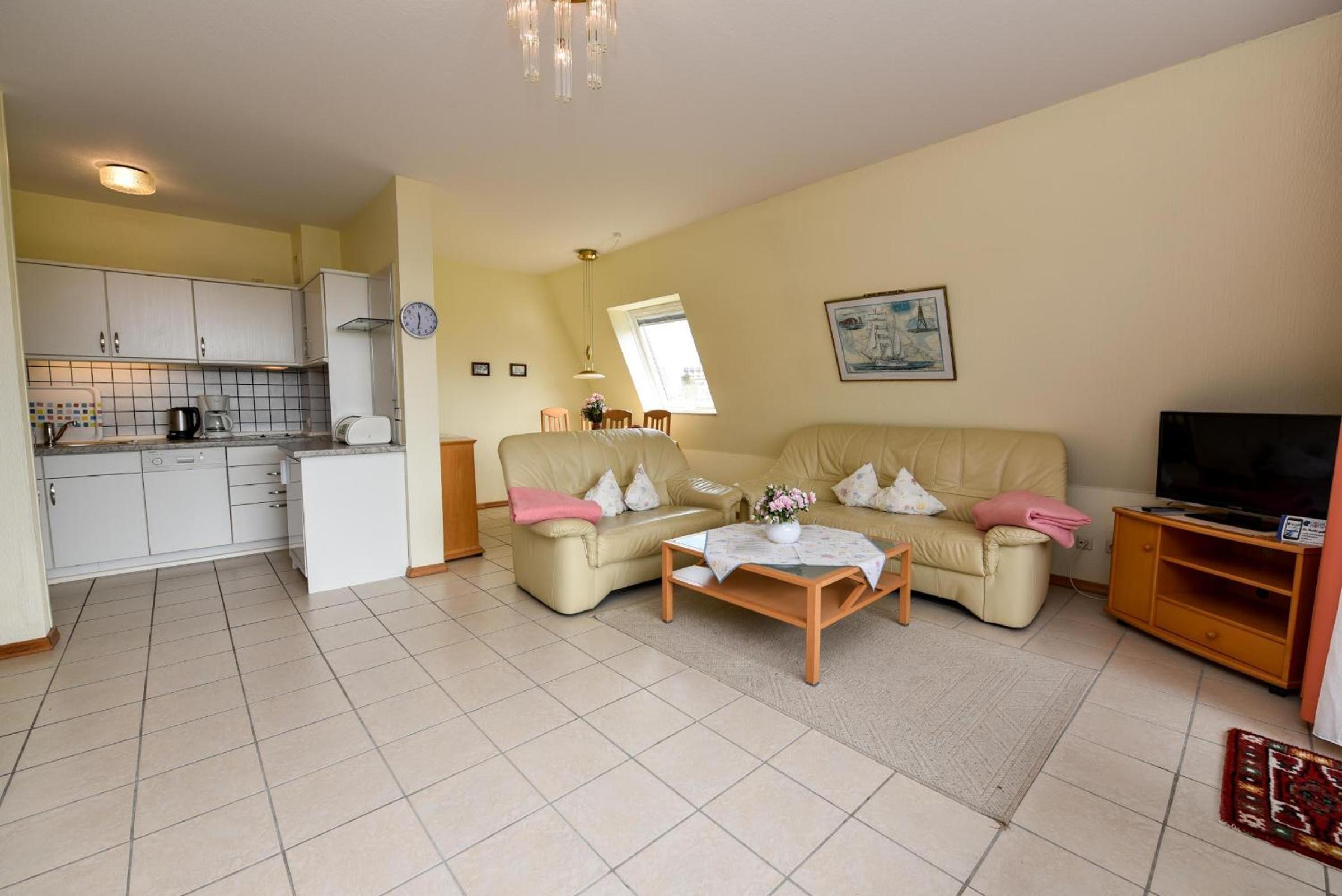 Apartment with Balcony photo 1