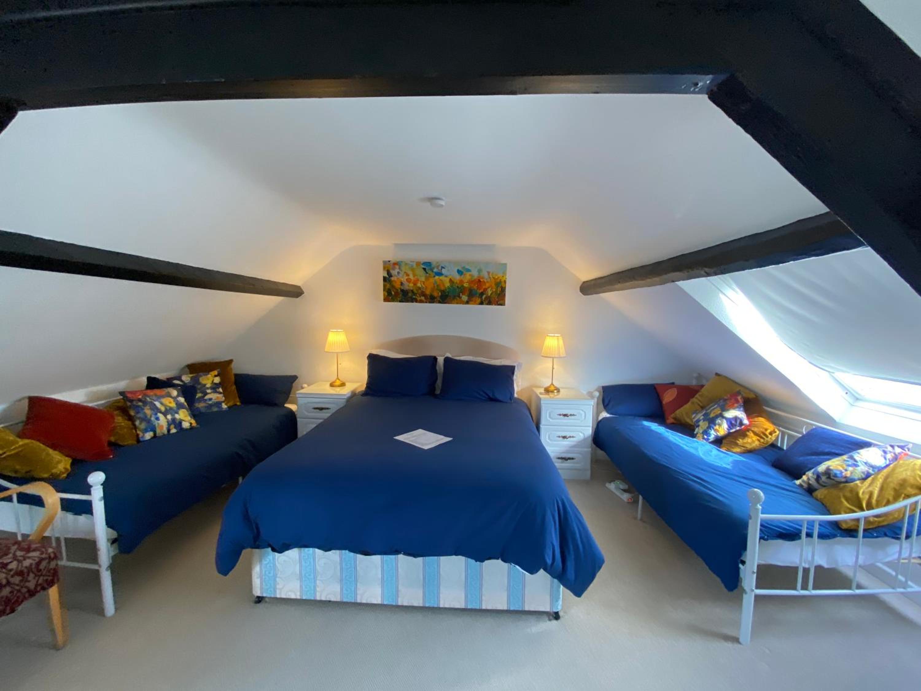 Deluxe Family Room
