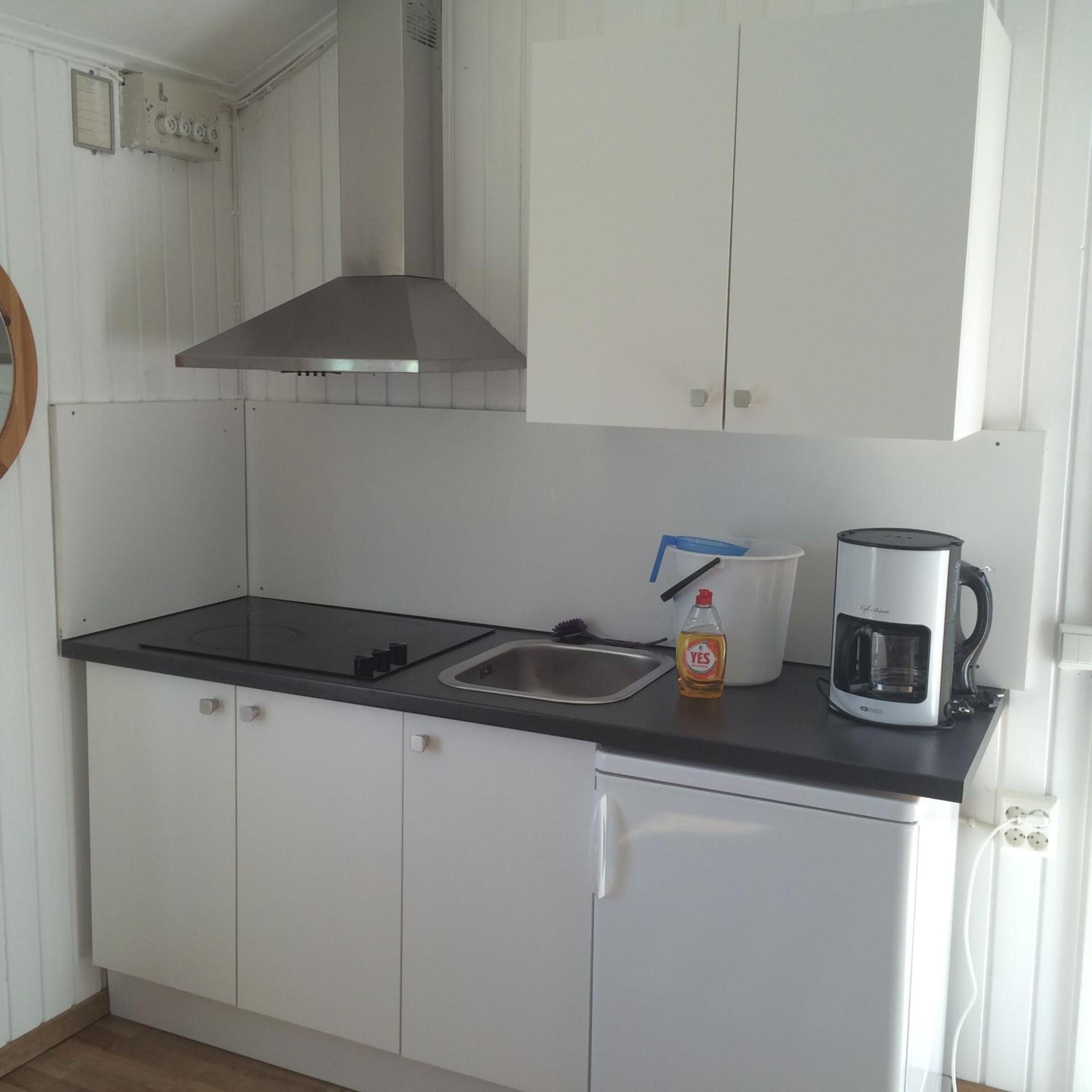 Mobile Home - Photo 10