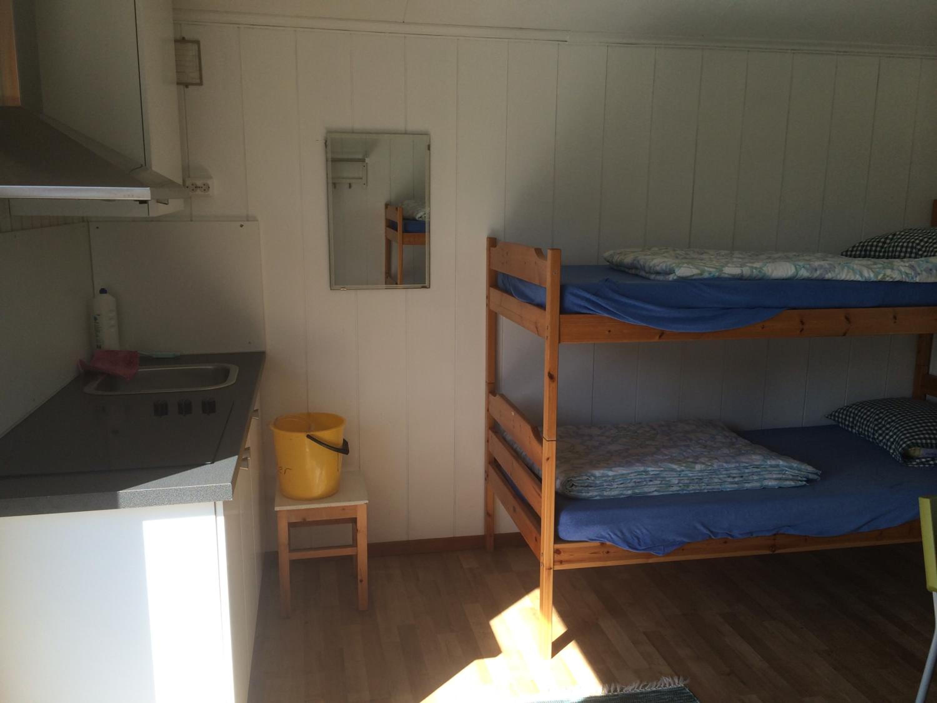 Mobile Home - Photo 8