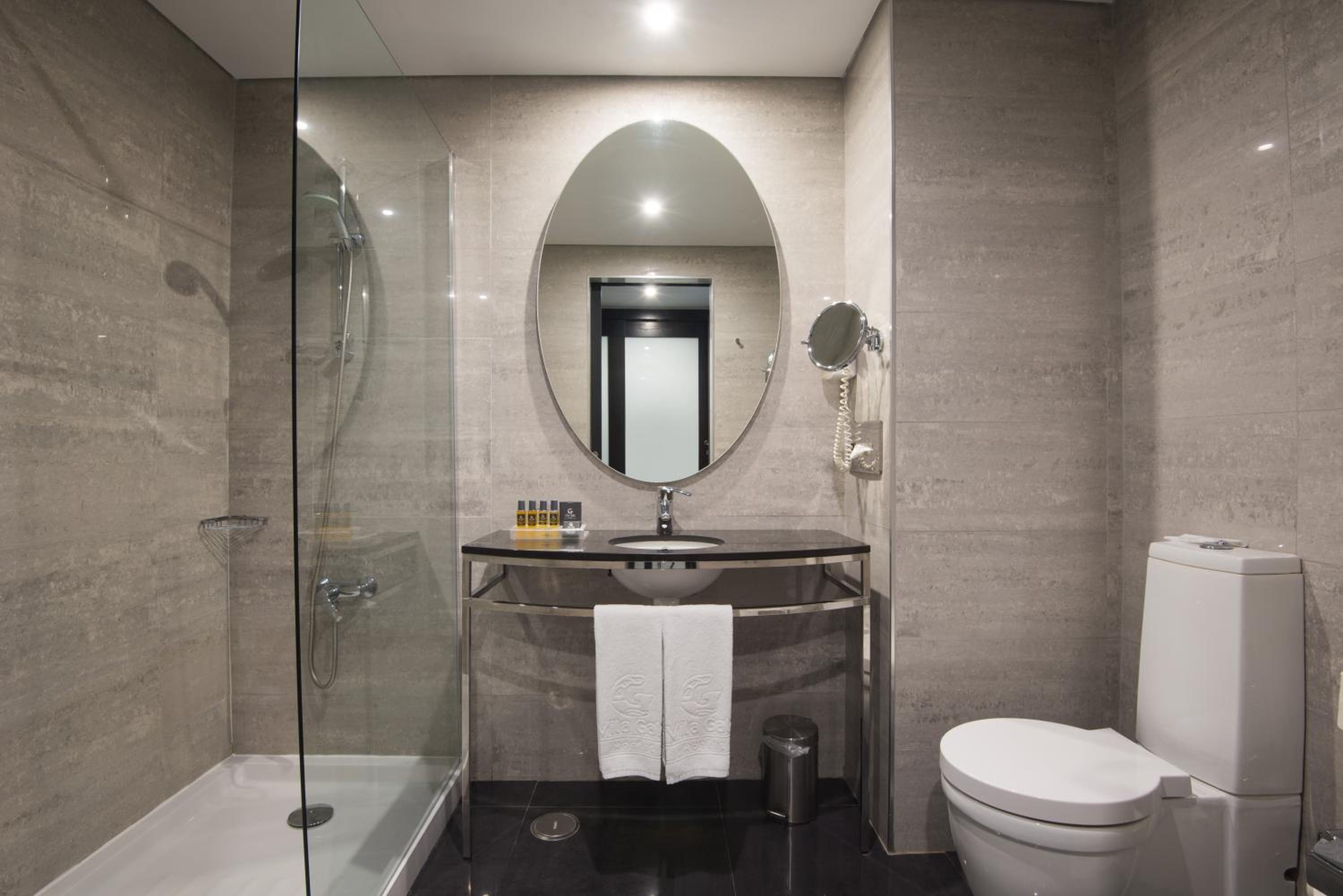 Superior Double or Twin Room - Photo 2