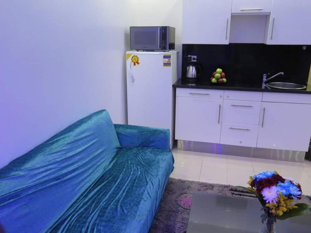 One-Bedroom Apartment - Photo 6