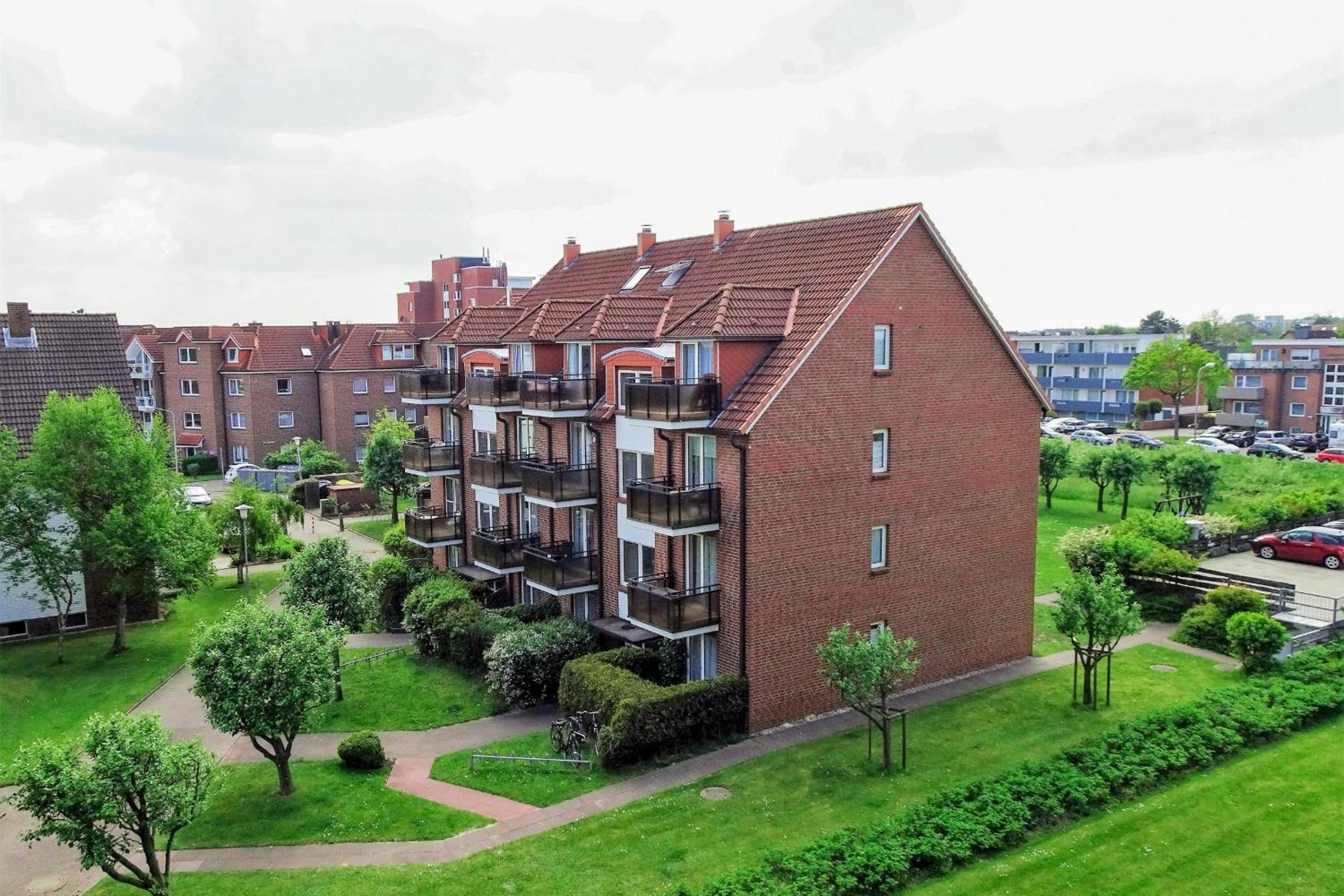 Apartment with Balcony photo 3
