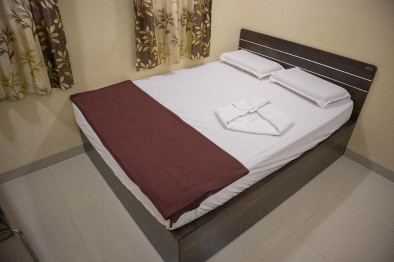 Budget Double Room photo 2