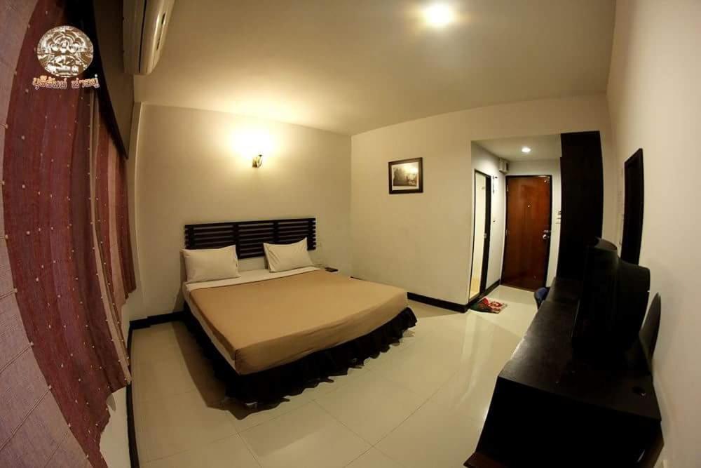 Standard Queen Room - Photo 4