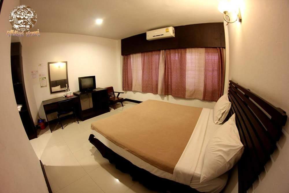 Standard Queen Room - Photo 5