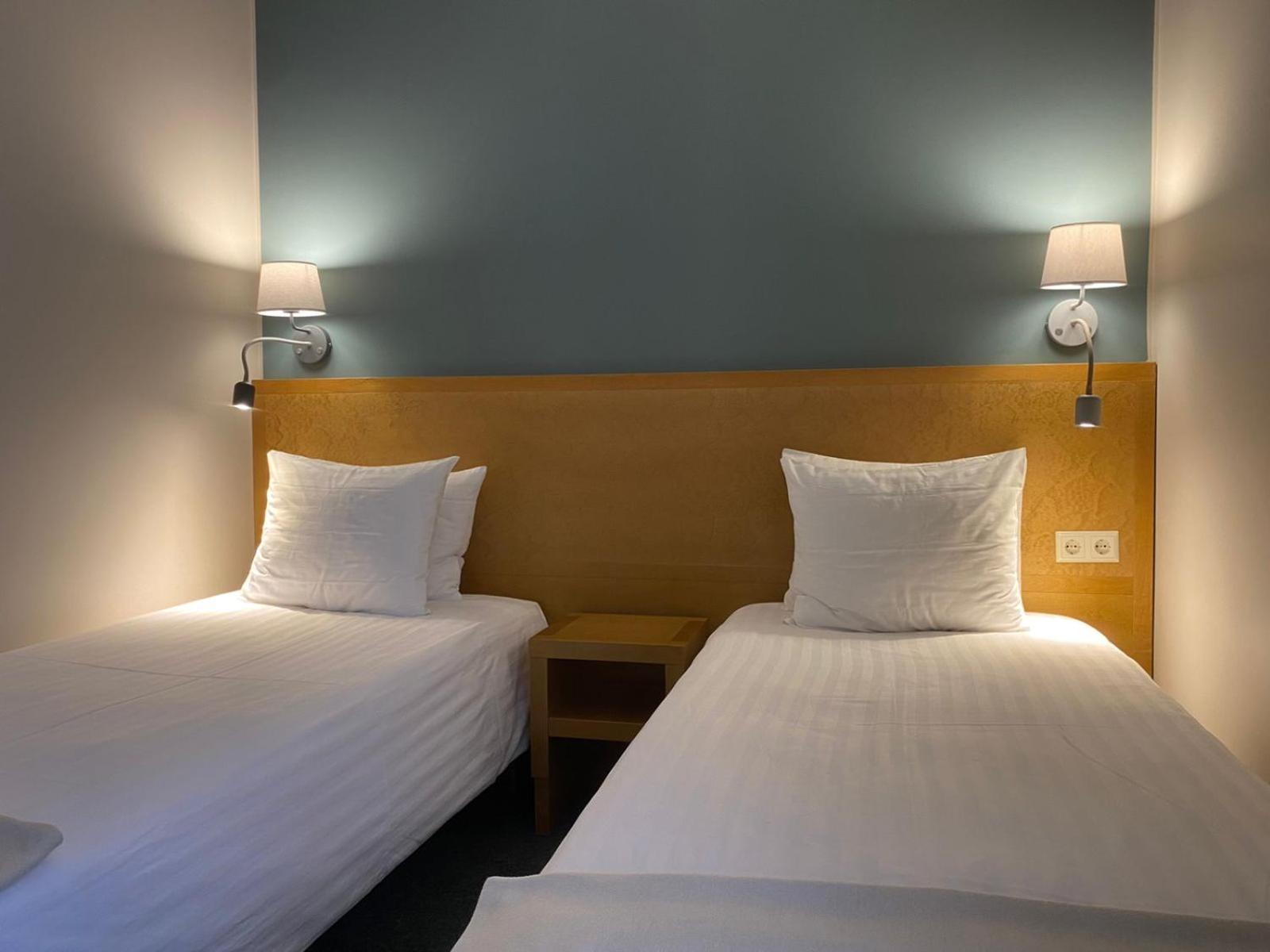 Standard Double or Twin Room - Photo 3