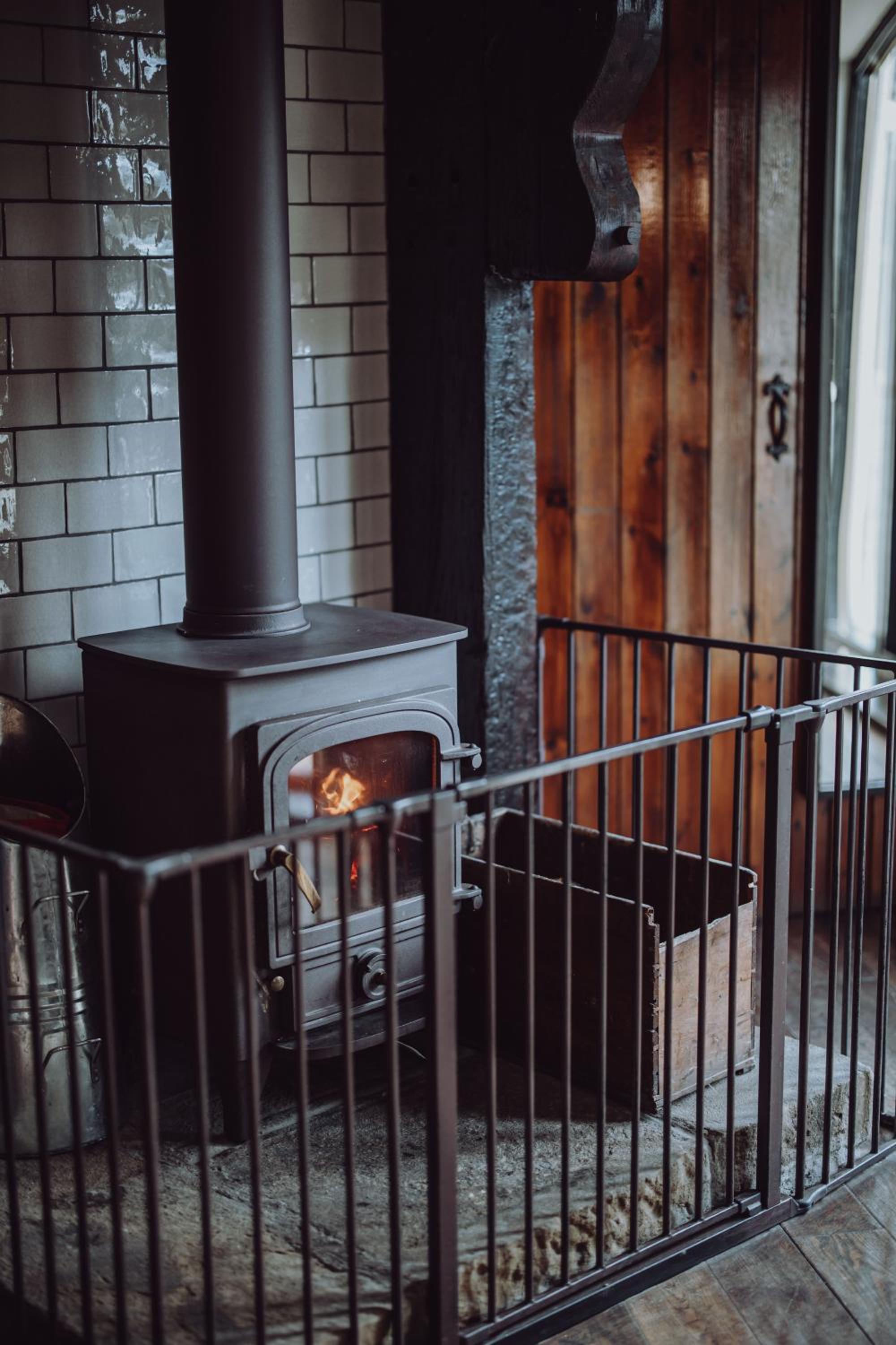 The Smithy with Hot Tub - Photo 8