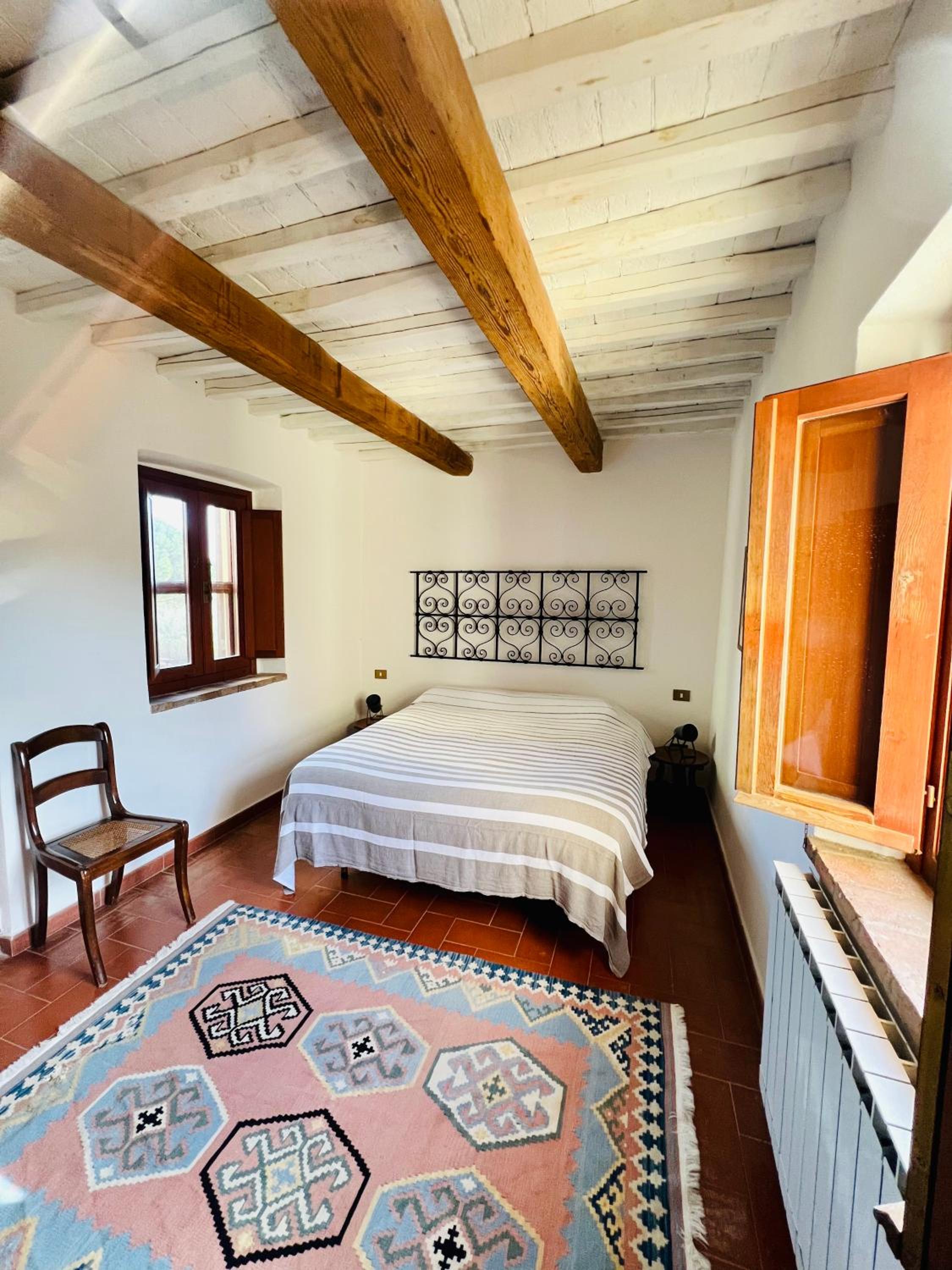 Double Room with Balcony - Photo 3