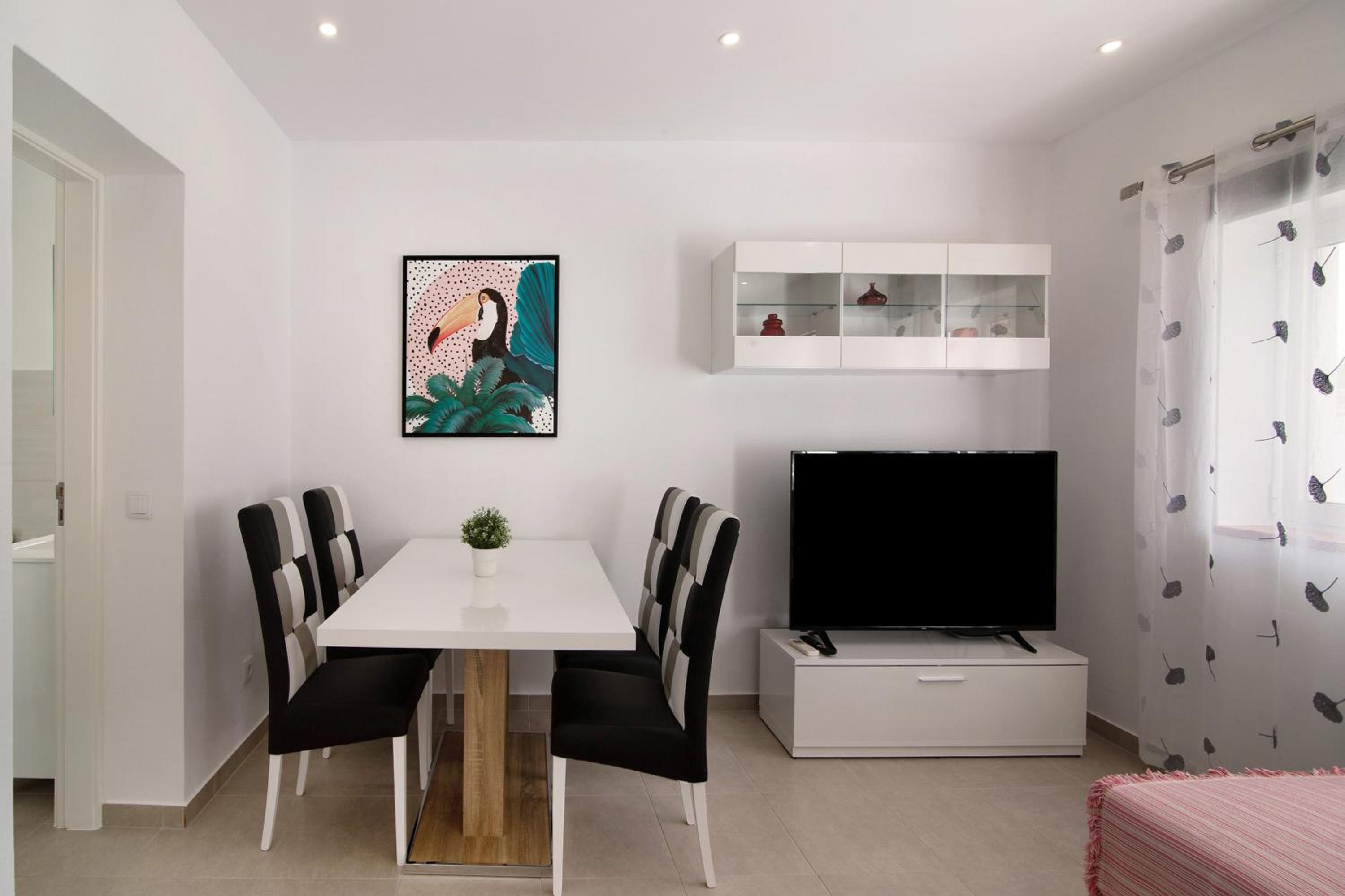 Two-Bedroom House photo 3