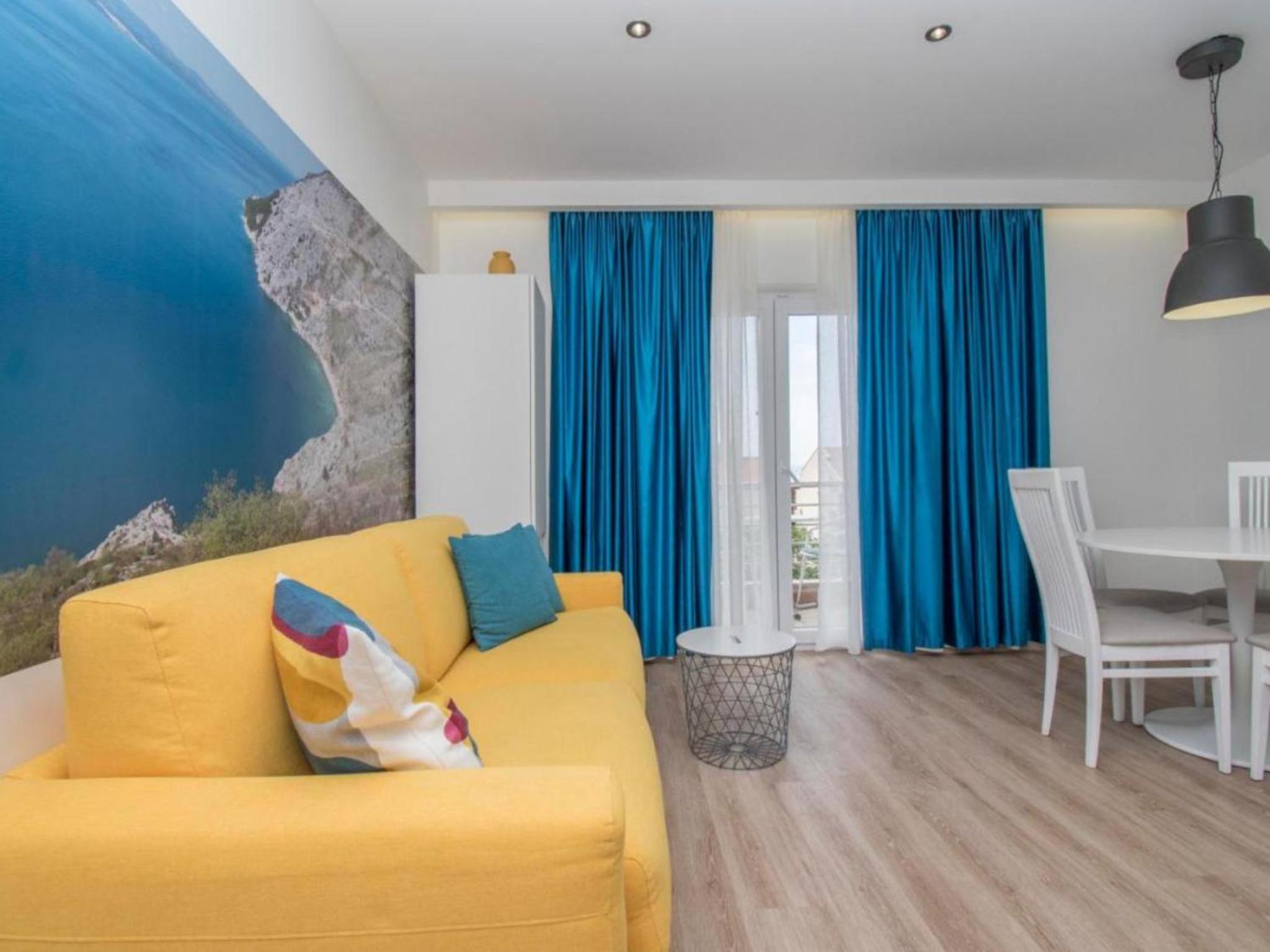 Comfort One-Bedroom Apartment with Balcony and Sea View photo 3