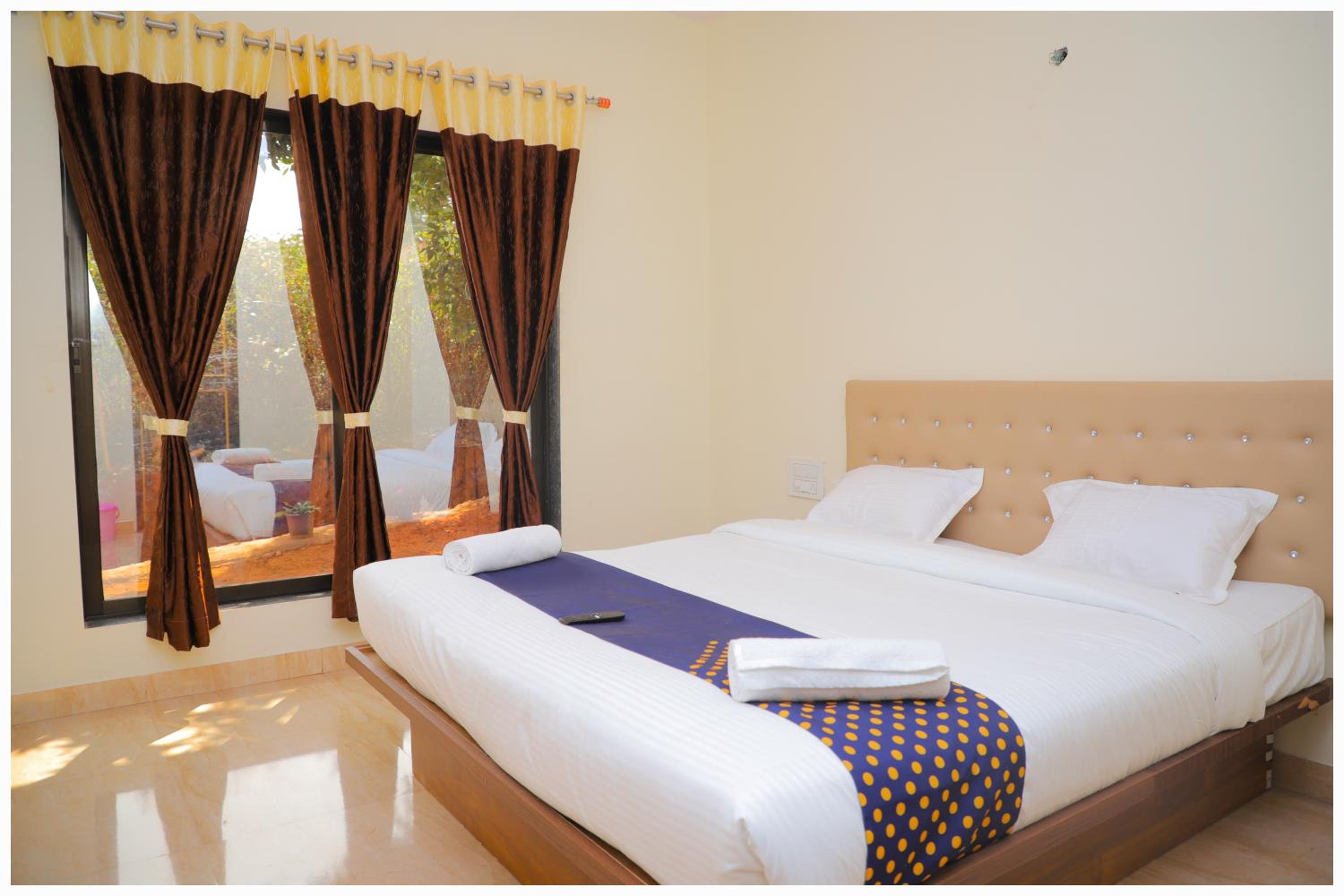 Three-Bedroom Villa photo 1