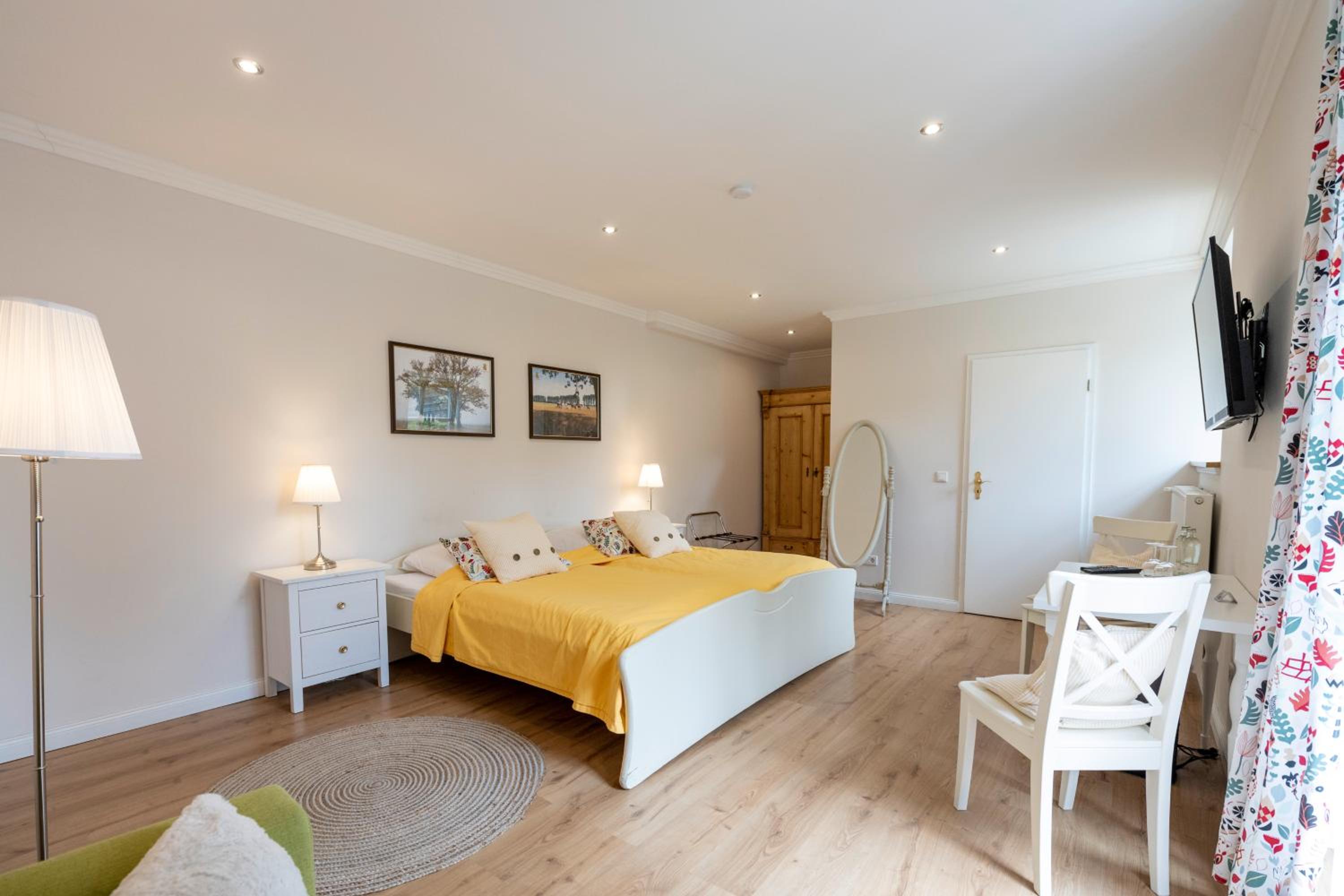 Double Room with Terrace - Photo 6