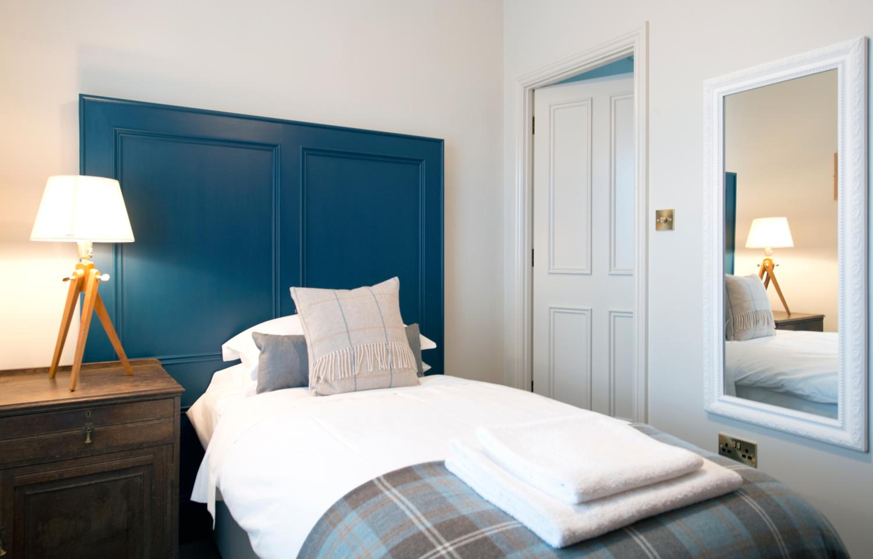 Single Room photo 2