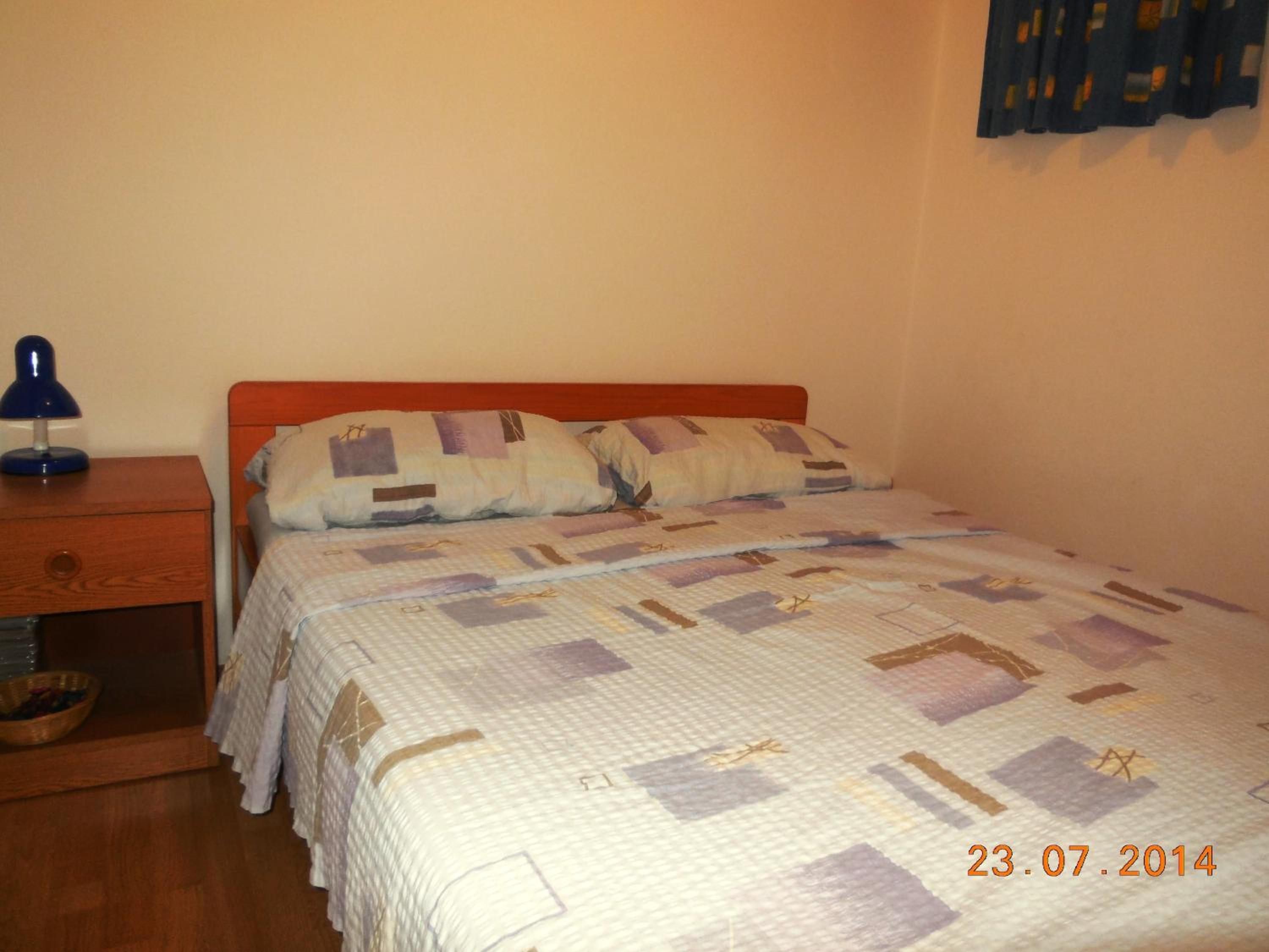 Studio Apartment - Photo 16