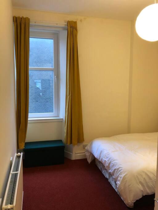 One-Bedroom Apartment - Photo 12