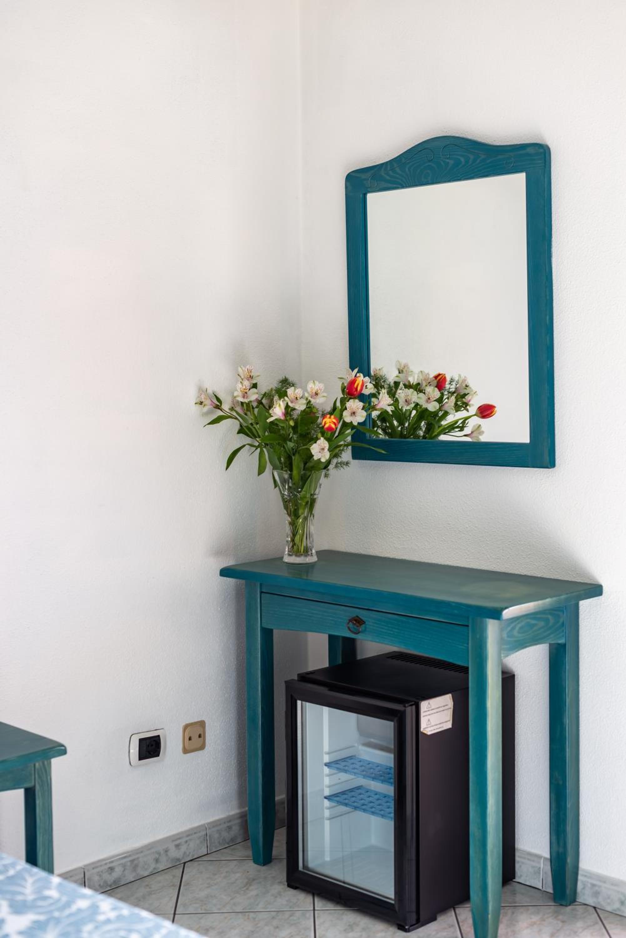 Triple Room with Balcony - Photo 6