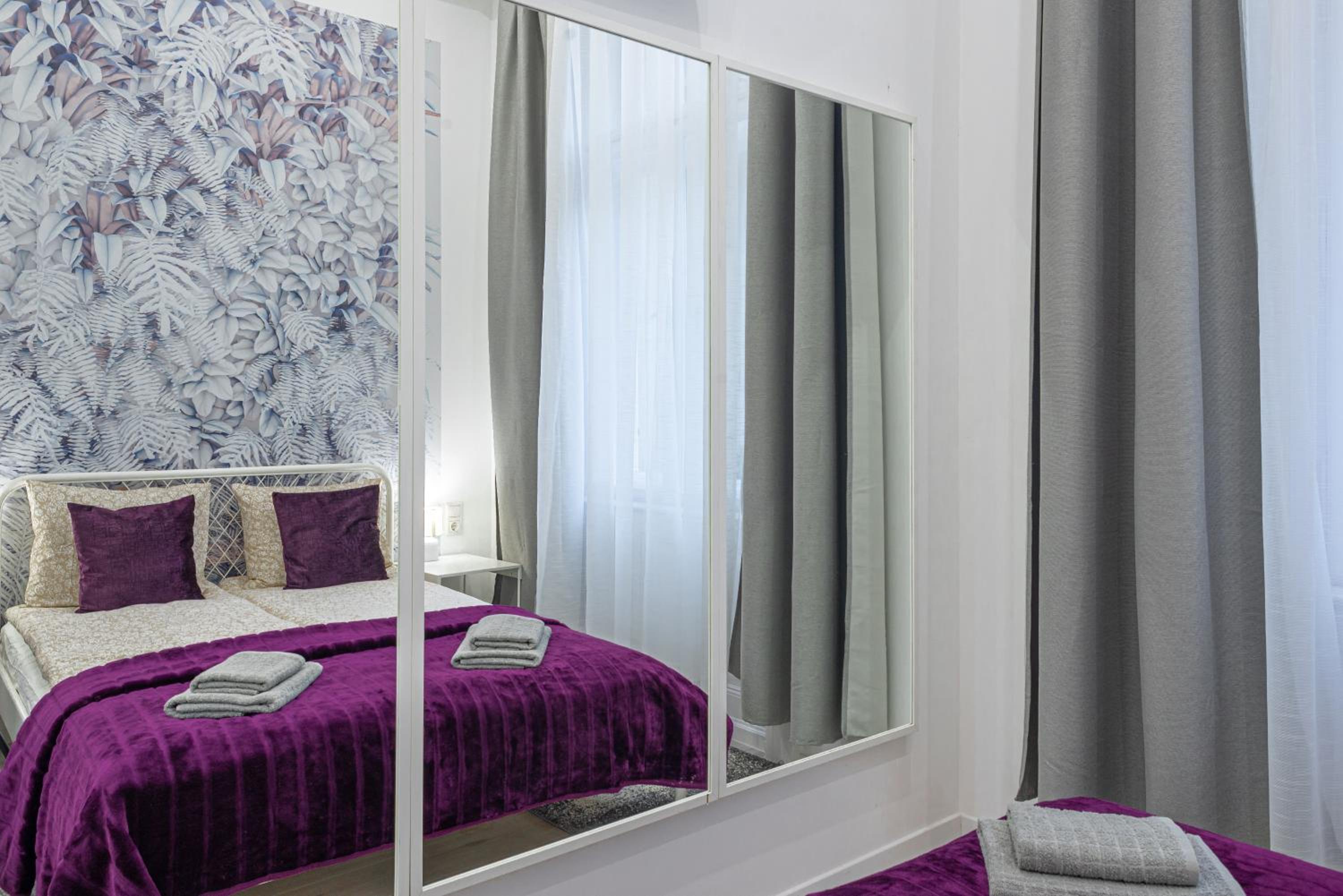 Double Room with Private Bathroom - Photo 6