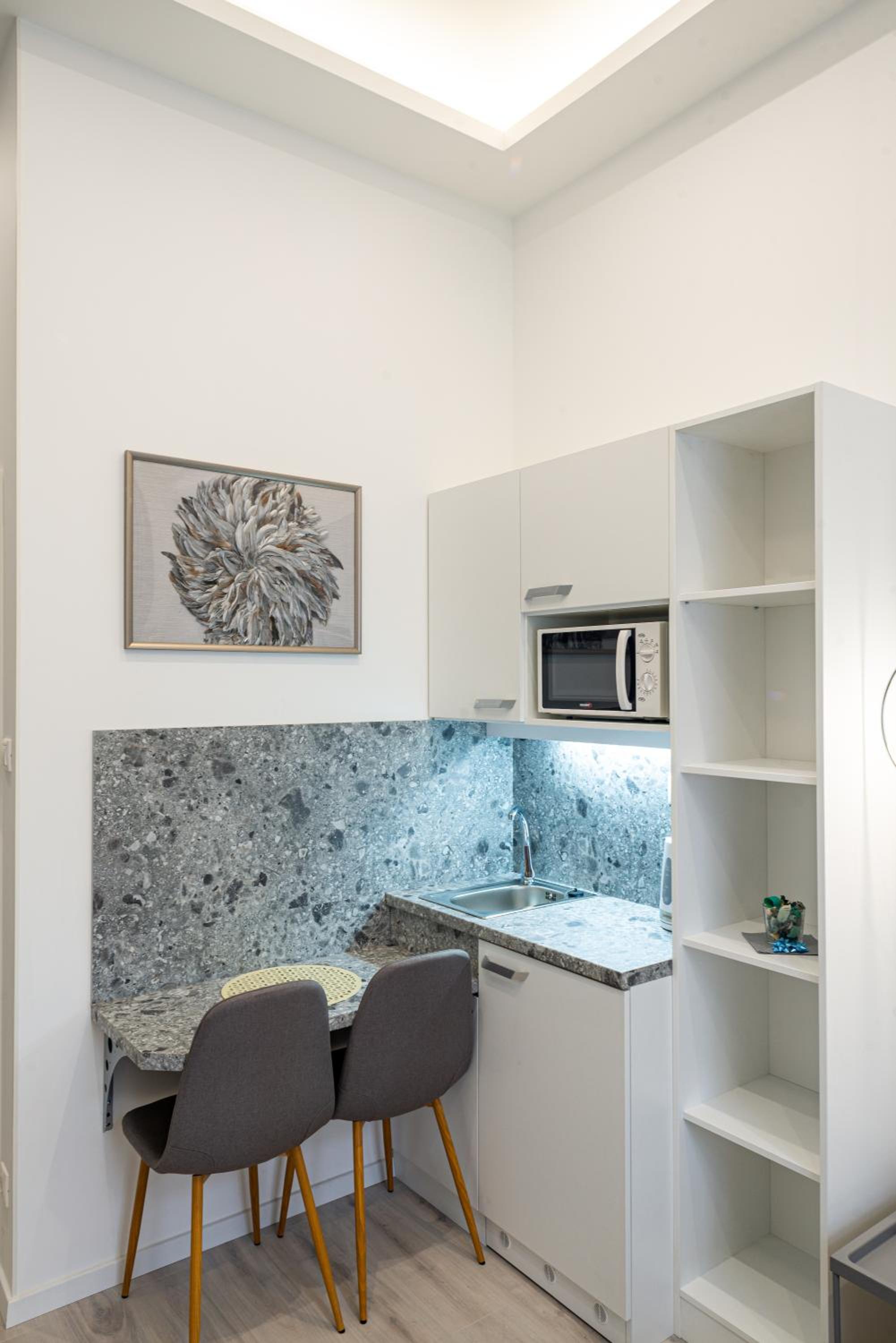 Double Room with Private Bathroom - Photo 3