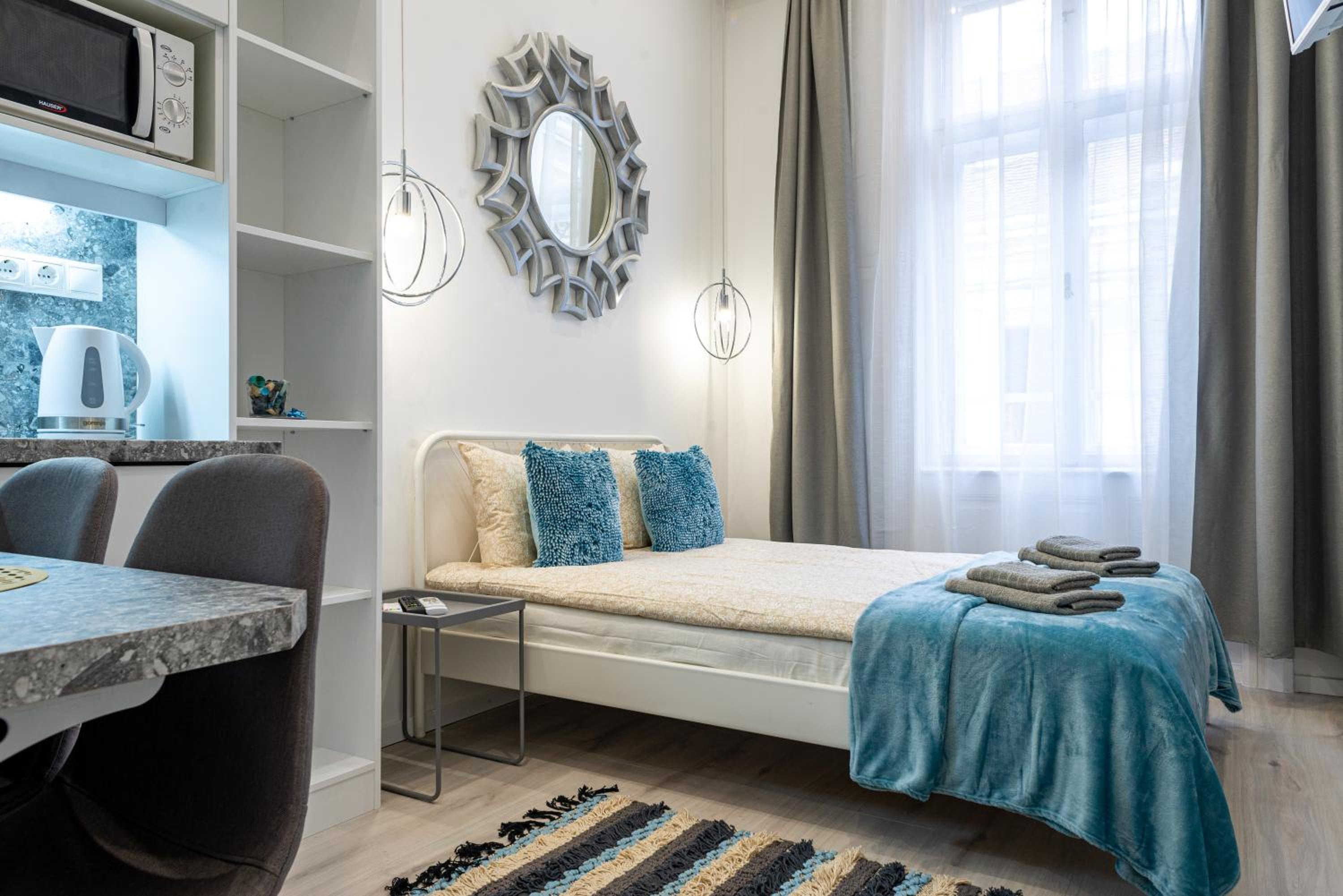 Double Room with Private Bathroom - Photo 1