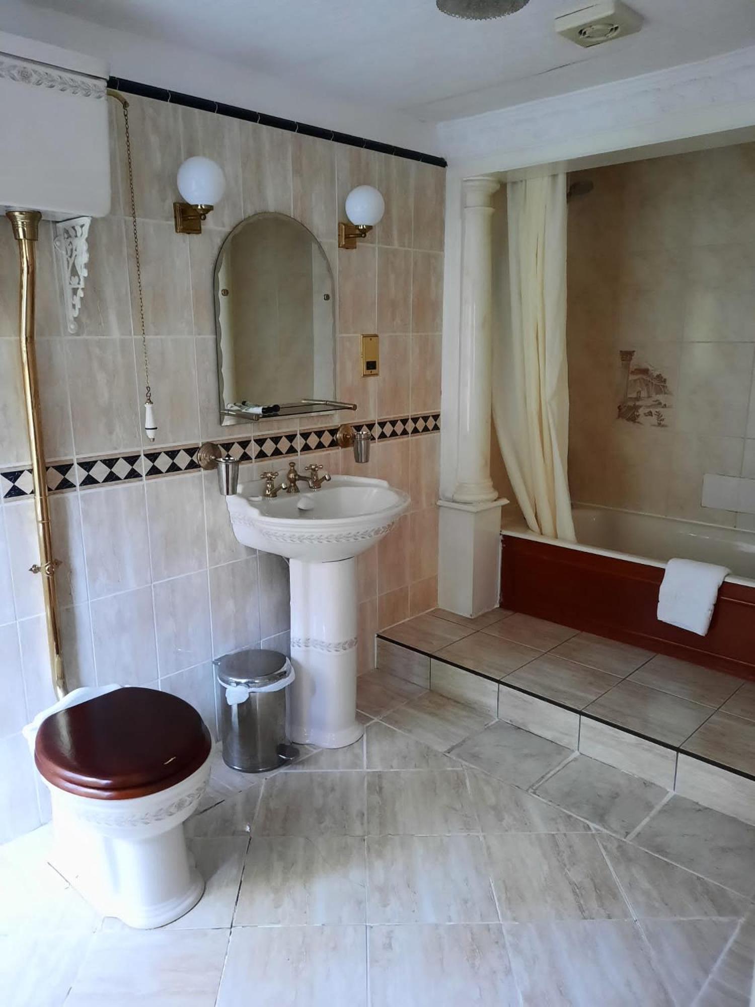 Suite - Photo 4