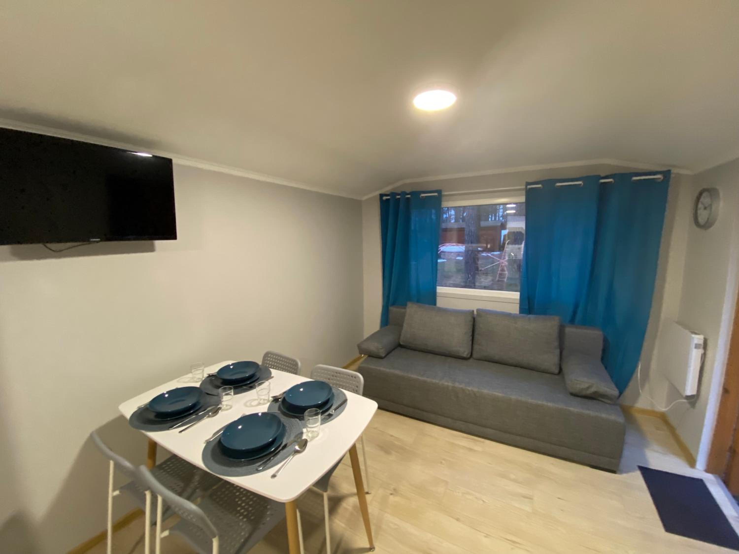 One-Bedroom House photo 3