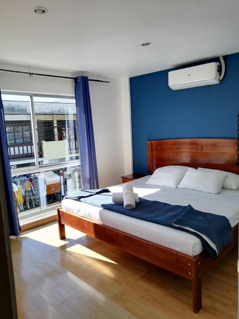 Deluxe Double Room with Balcony photo 3