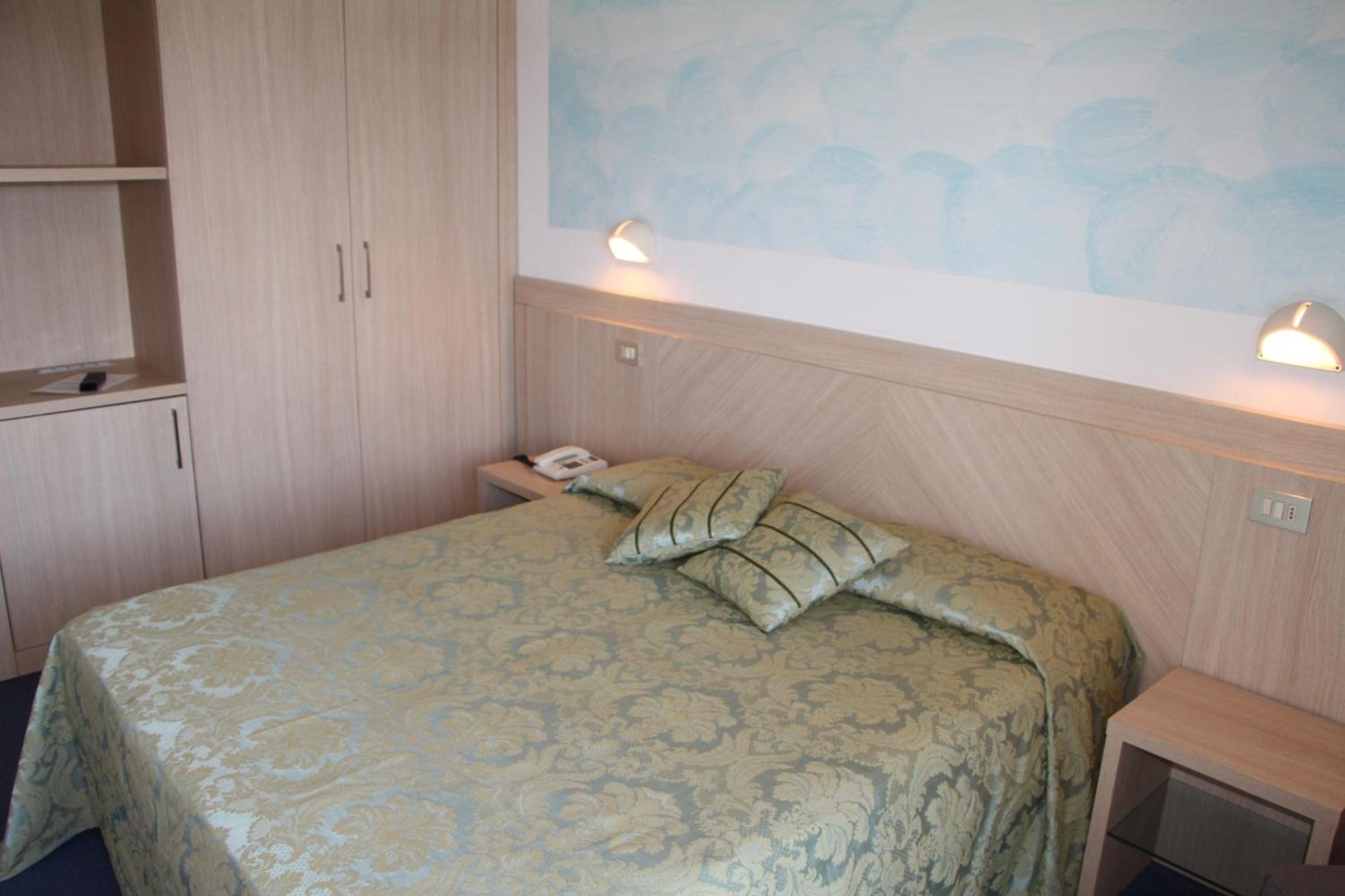 Double Room With Balcony photo 3