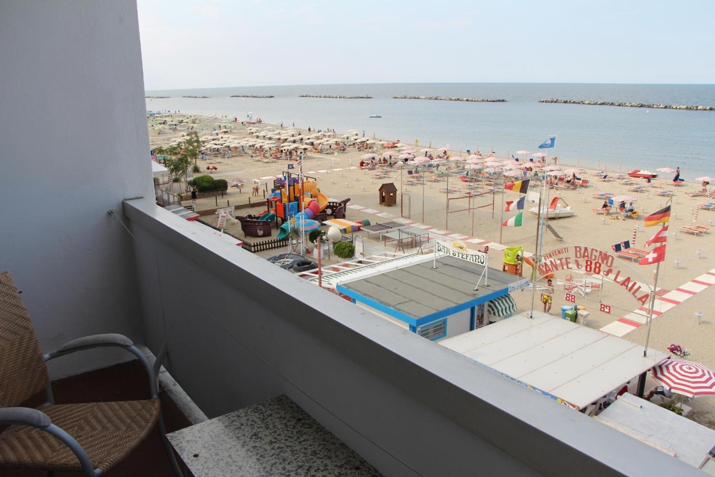 Double Room With Balcony And Sea View photo 2