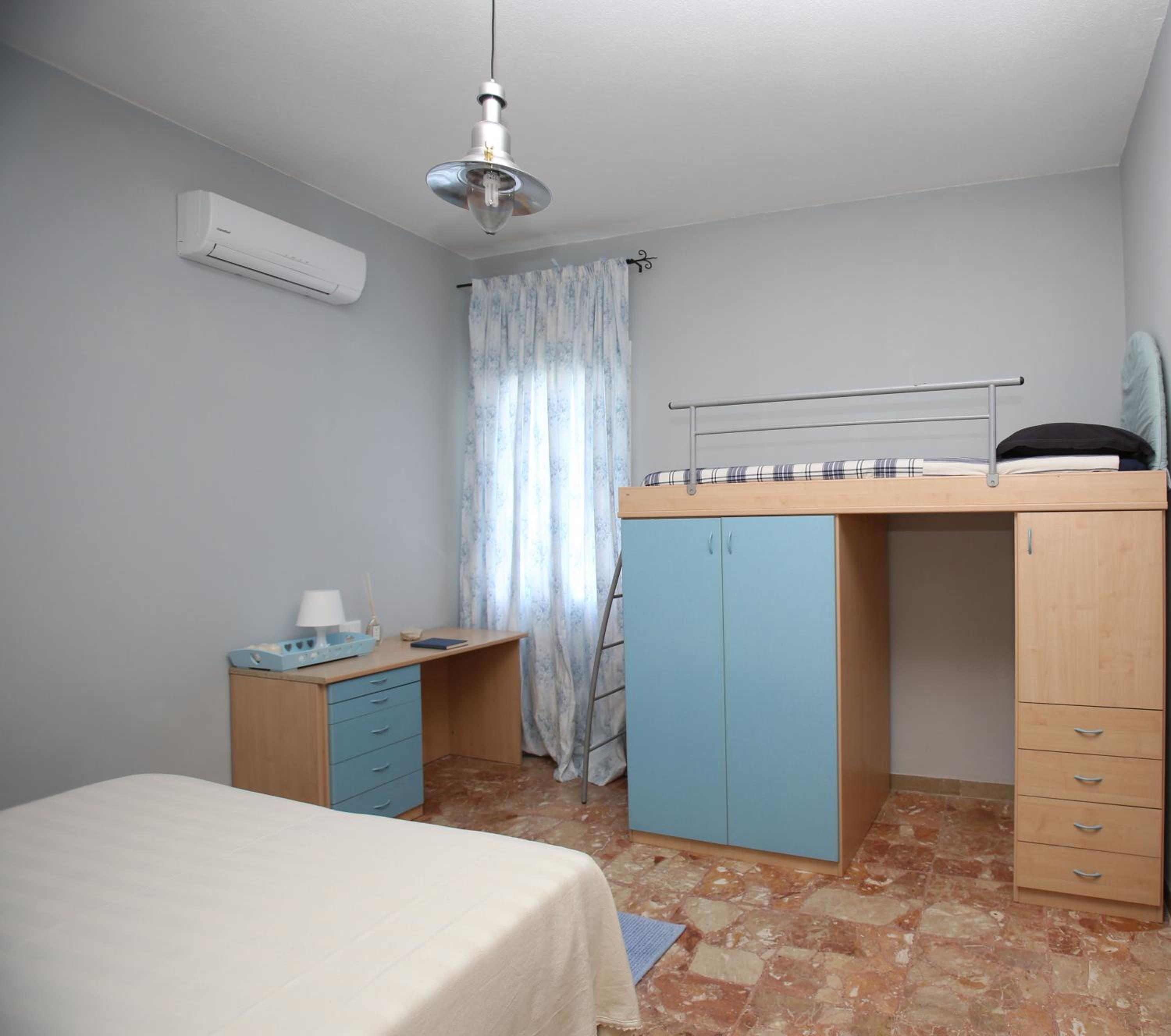 Deluxe Triple Room - Photo 7