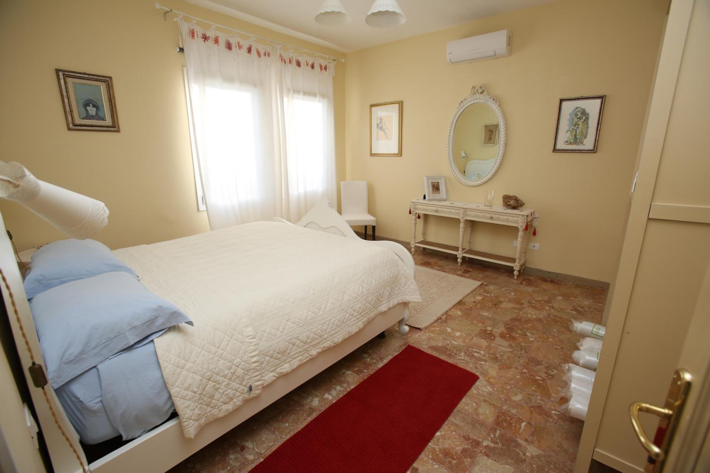 Deluxe Double Room - Photo 4