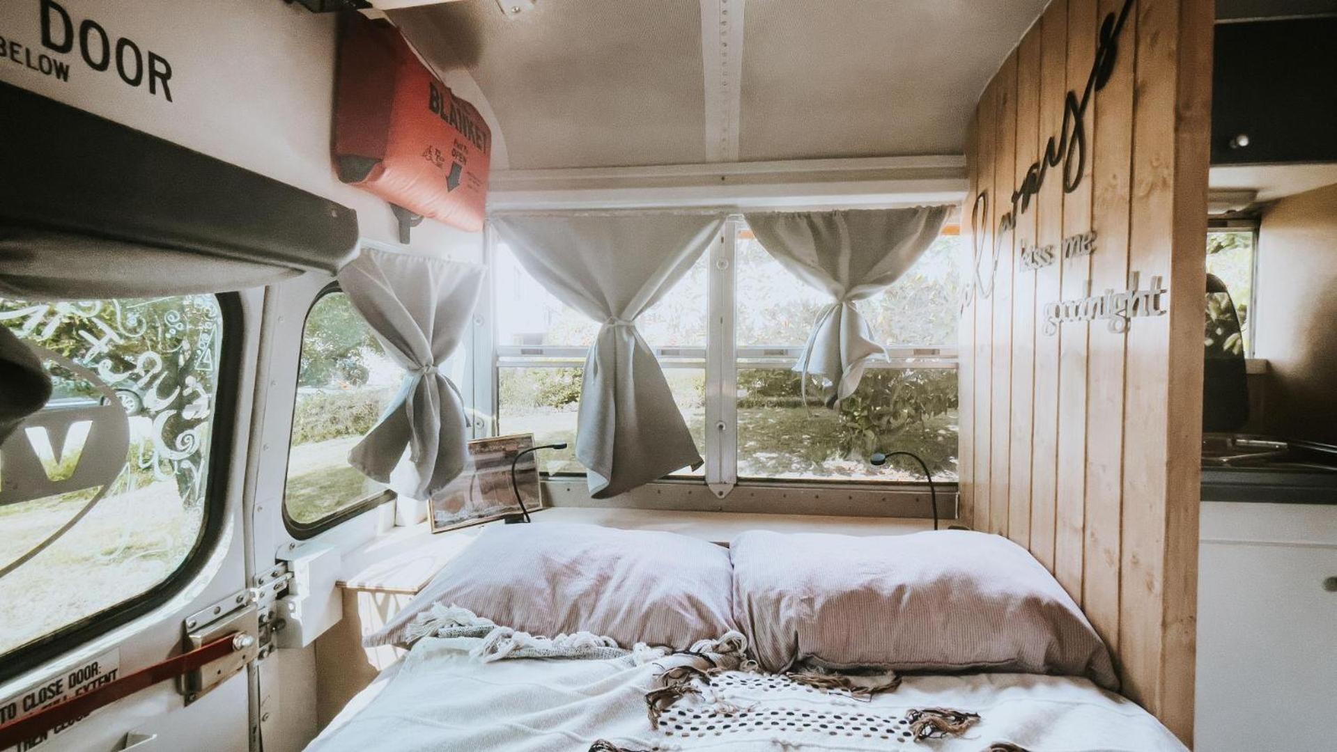 Standard Double Room With Shared Bathroom