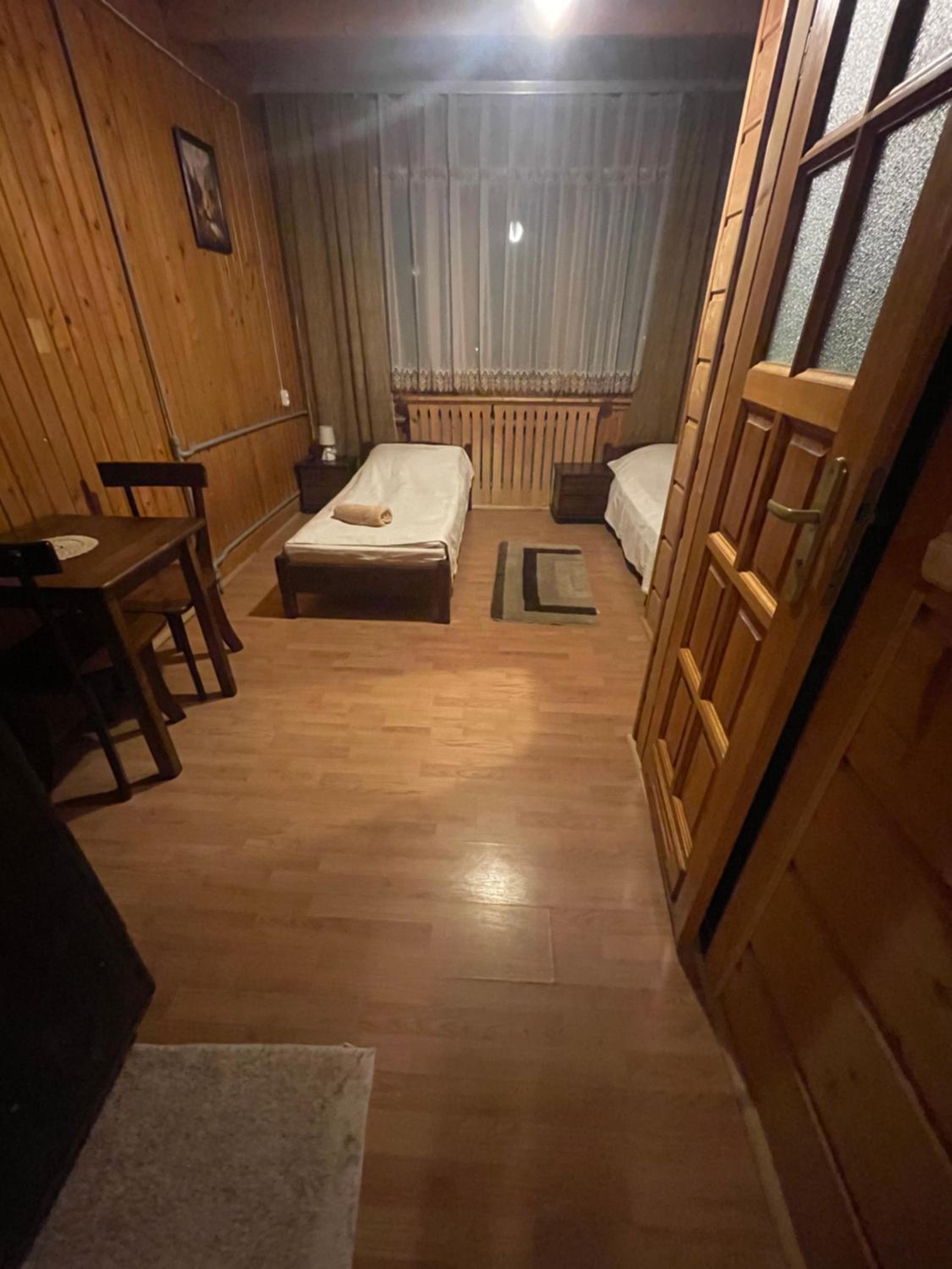 Twin Room with Bathroom photo 1