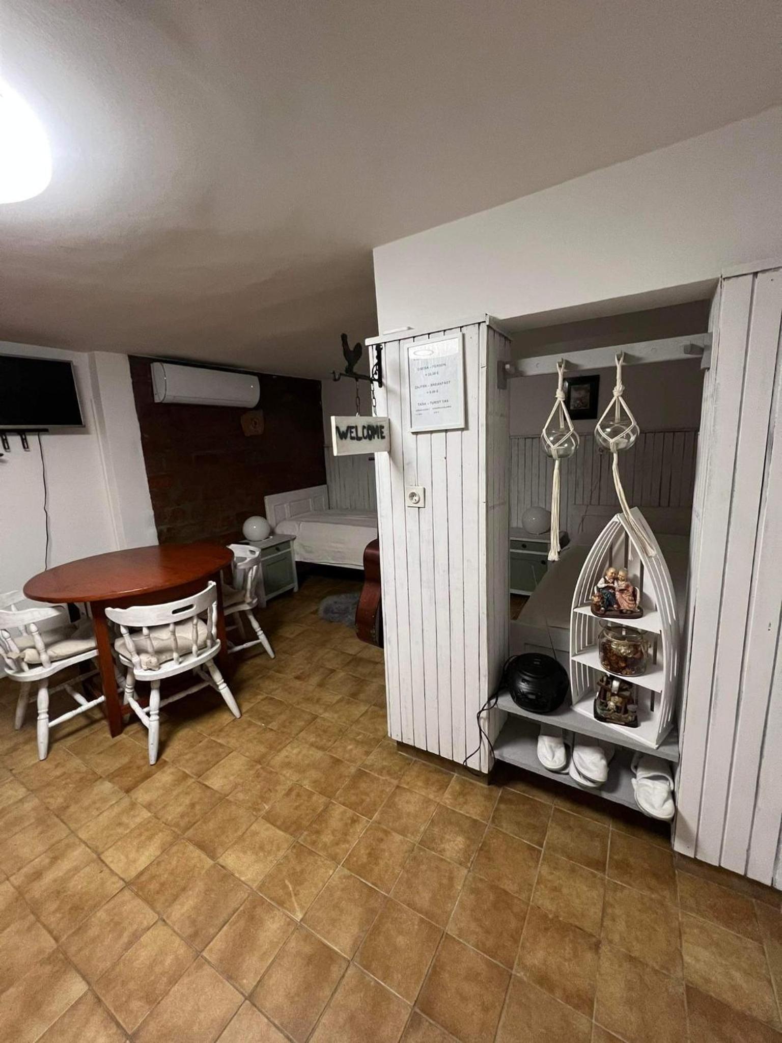 Apartment with Garden View - Photo 20