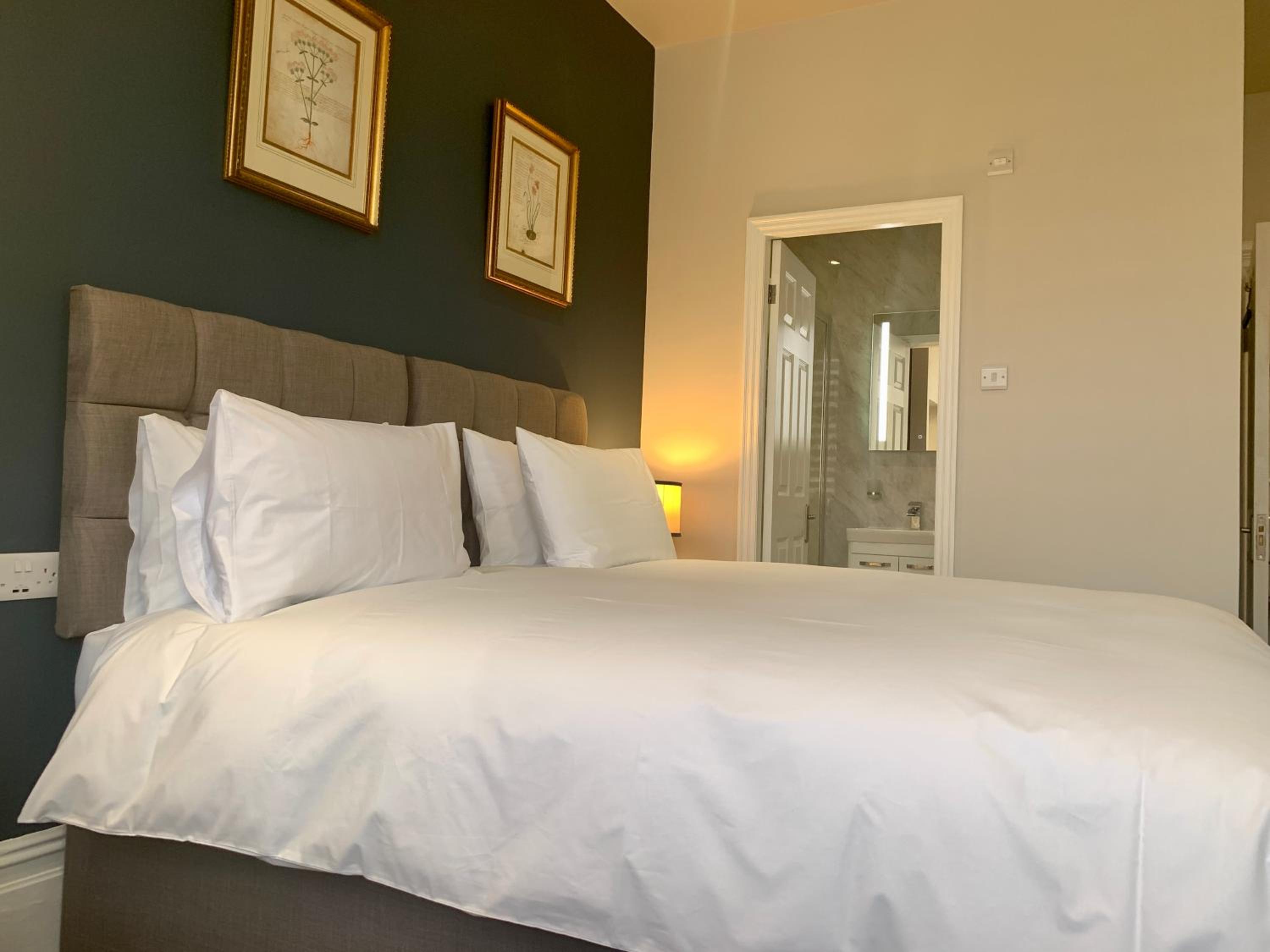 Superior Double or Twin Room with Sea View photo 3