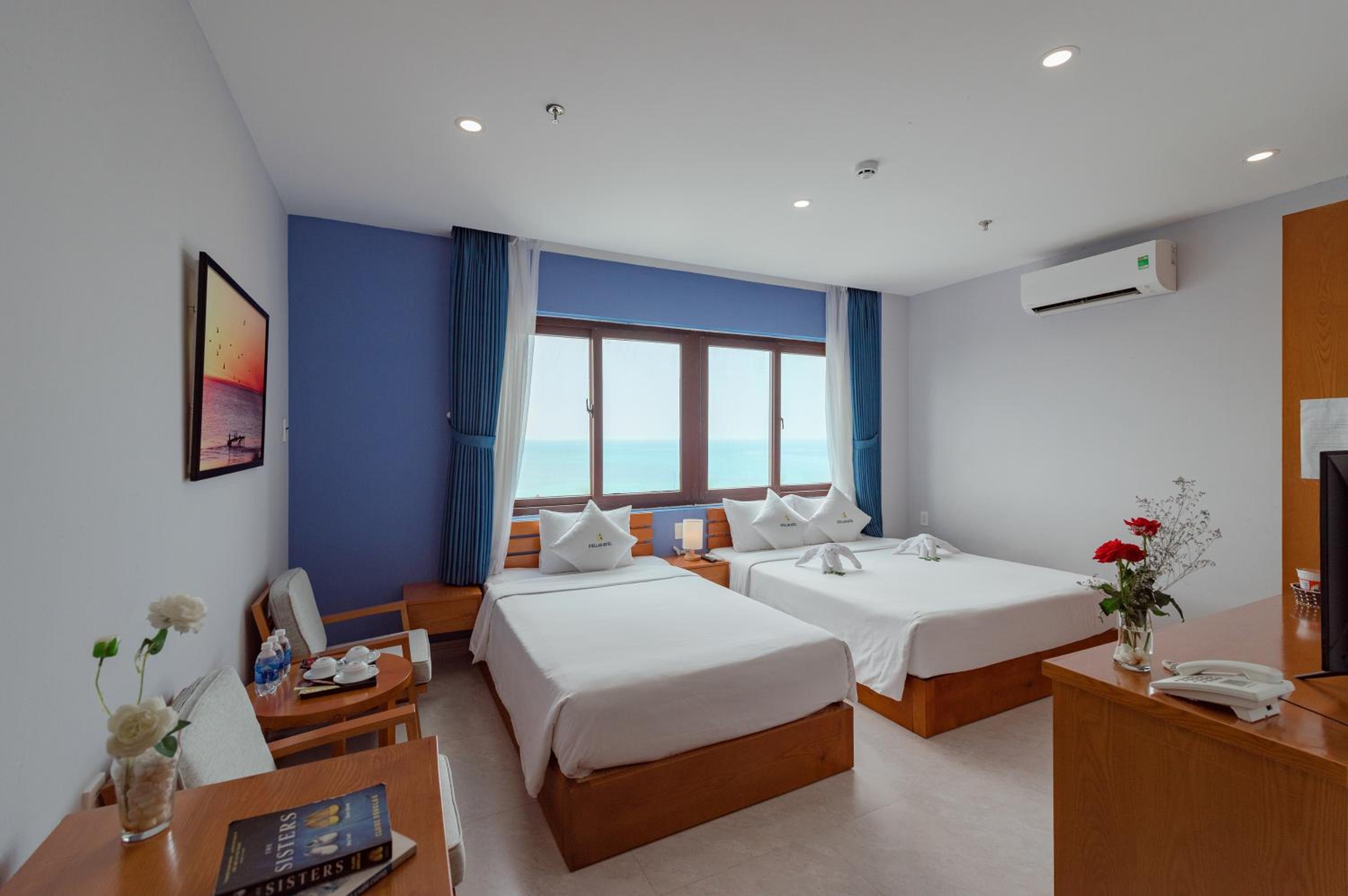 Triple Room with Sea View - Photo 2