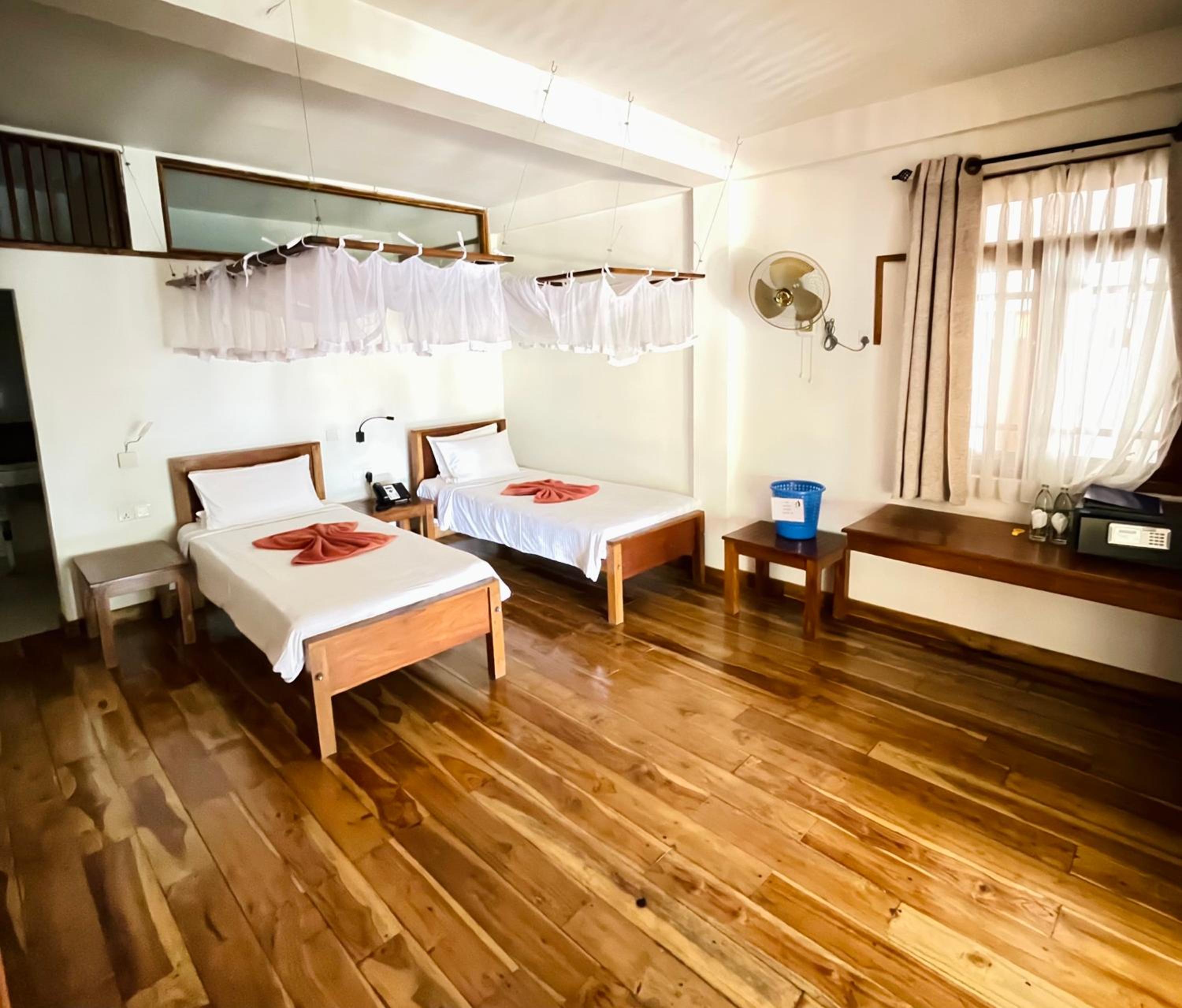 Twin room in Apartment (shear balcony & living room) photo 1