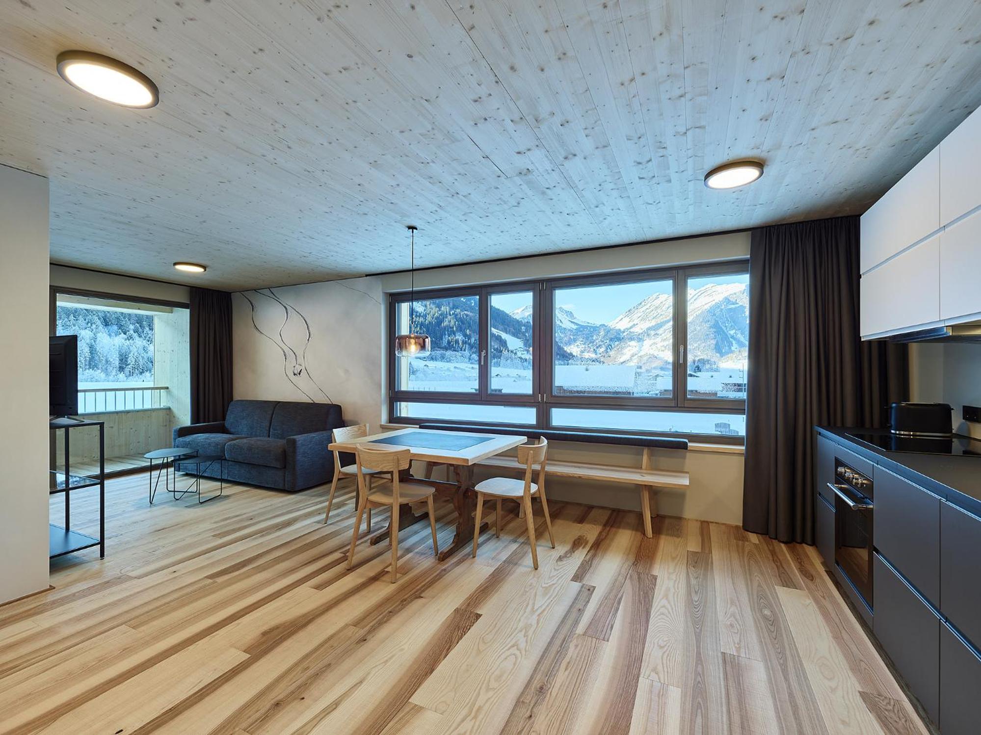 Superior Apartment photo 2