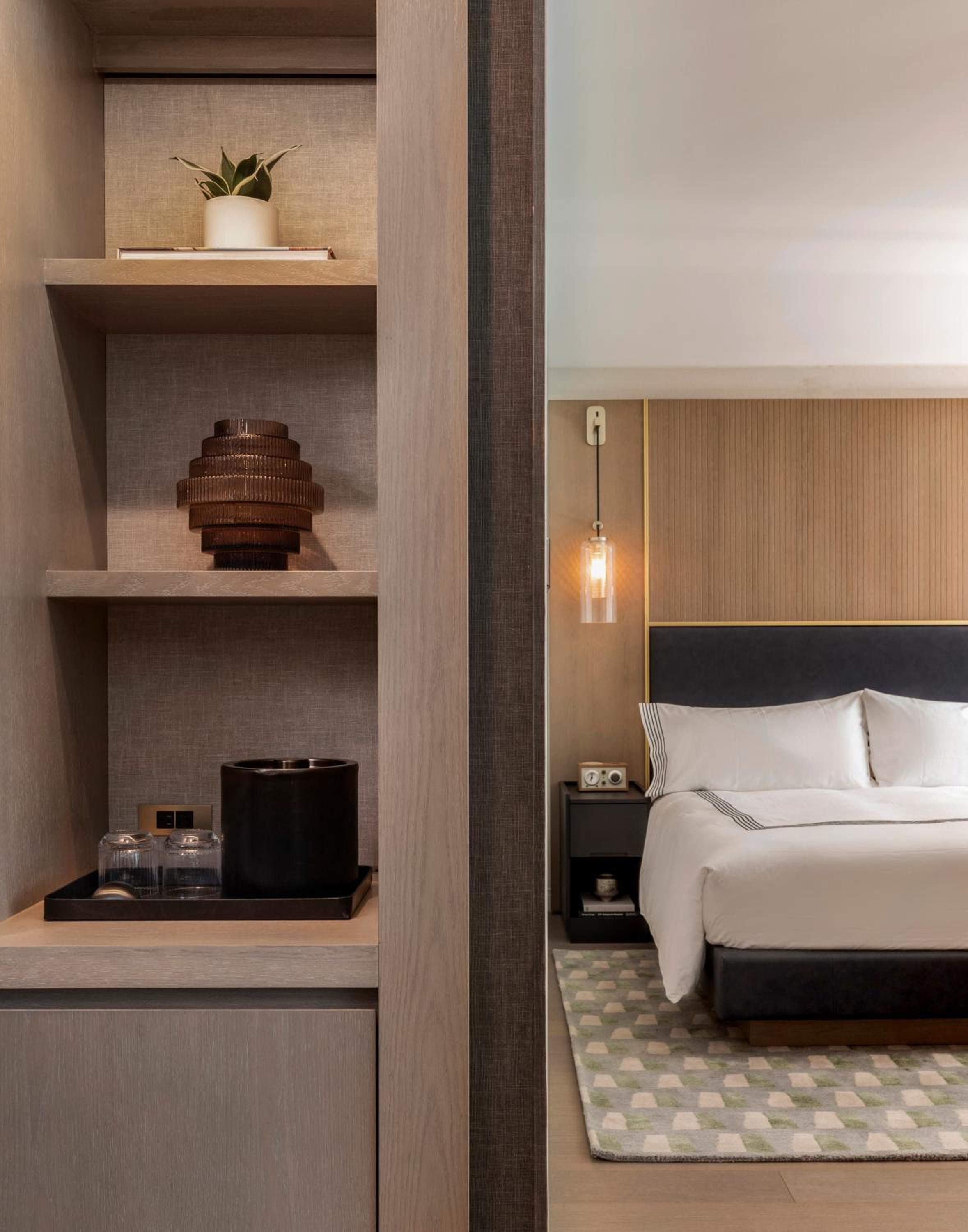 King Studio Suite