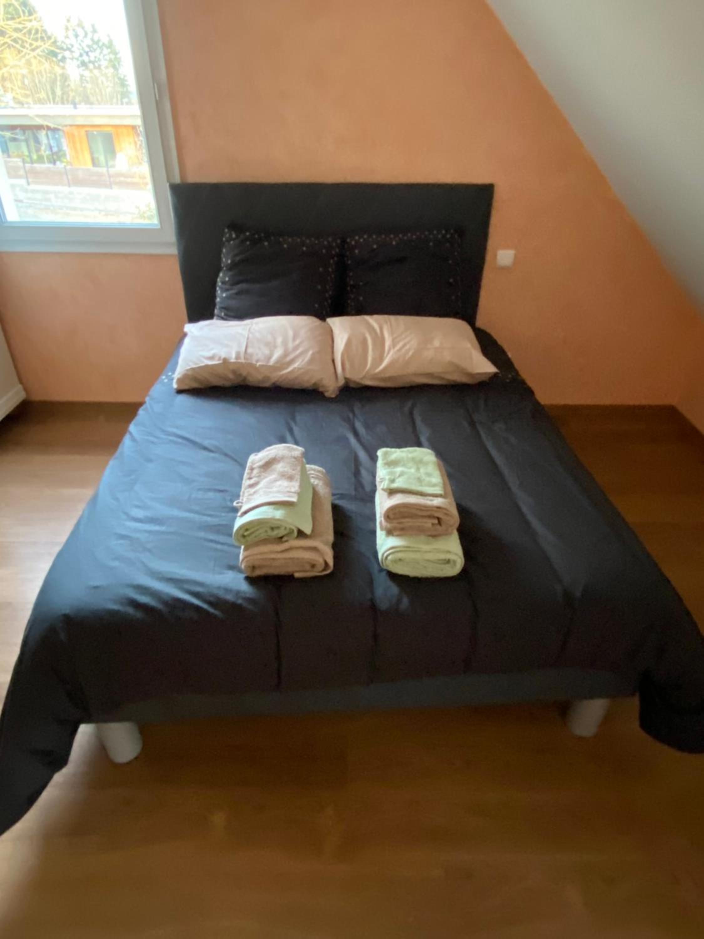 Double Room with Private Bathroom - Photo 7