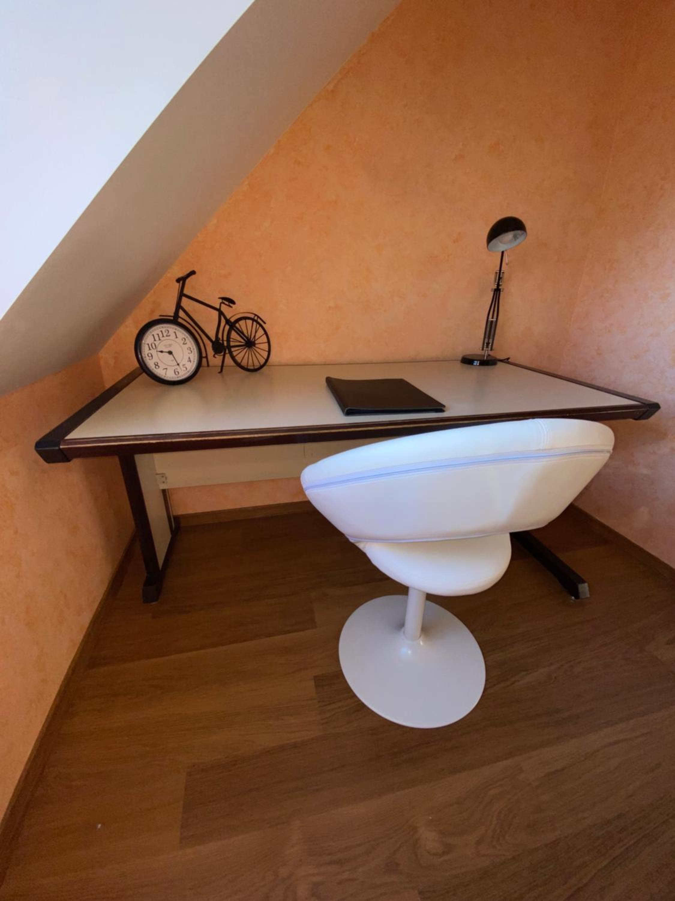 Double Room with Private Bathroom - Photo 13