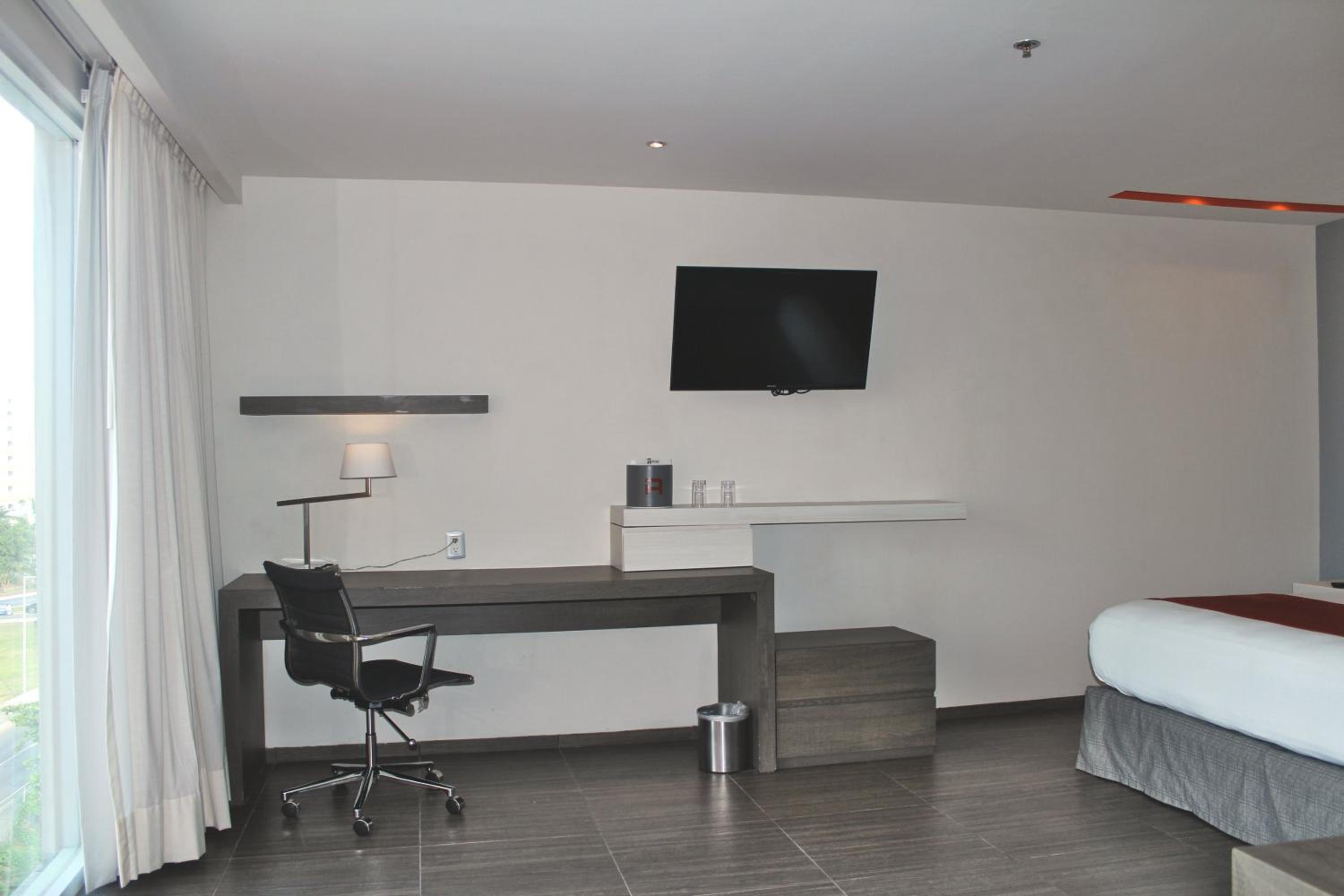 Junior Suite - Boulevard View photo 1